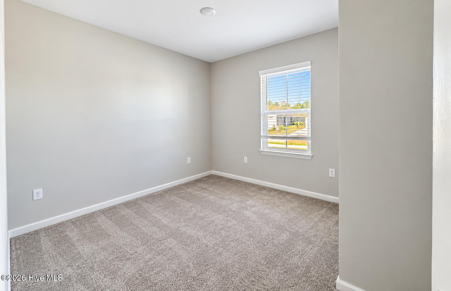 544 Coronado Avenue Property Photo 9