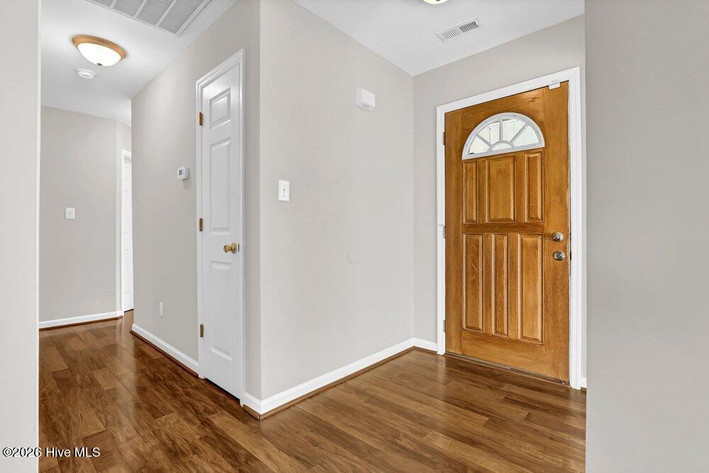 104 Sidney Lane Property Photo 5