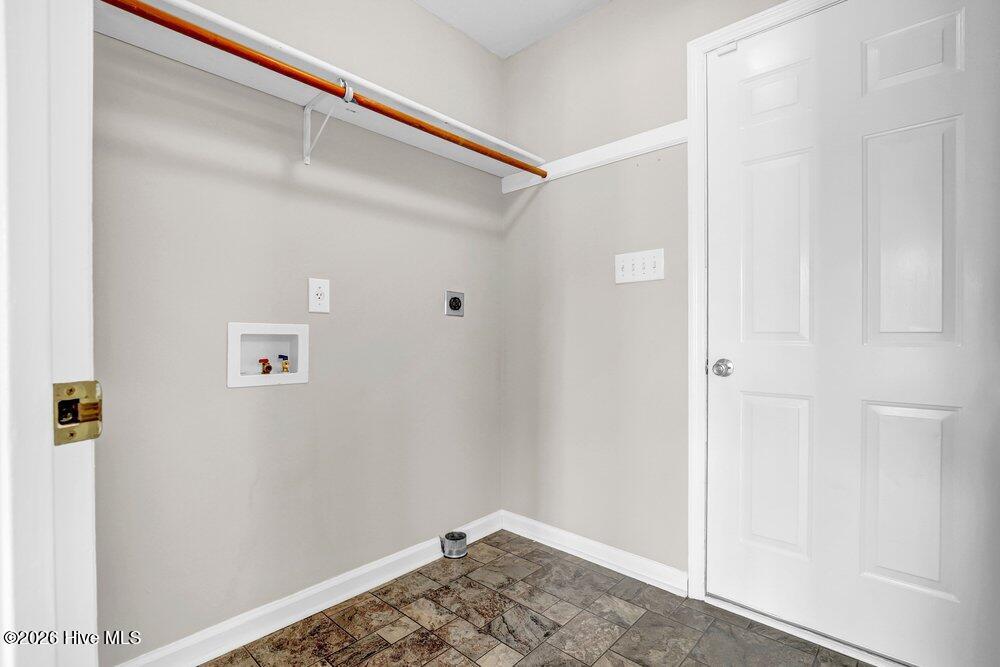104 Sidney Lane Property Photo 18