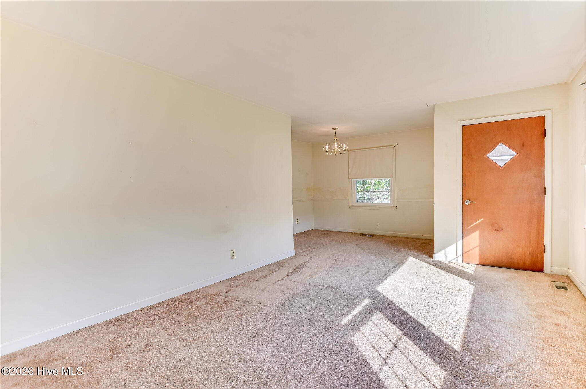 1937 Fairway Drive Property Photo 8