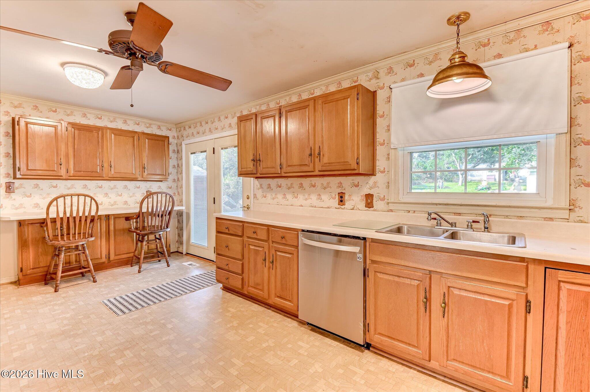 1937 Fairway Drive Property Photo 13