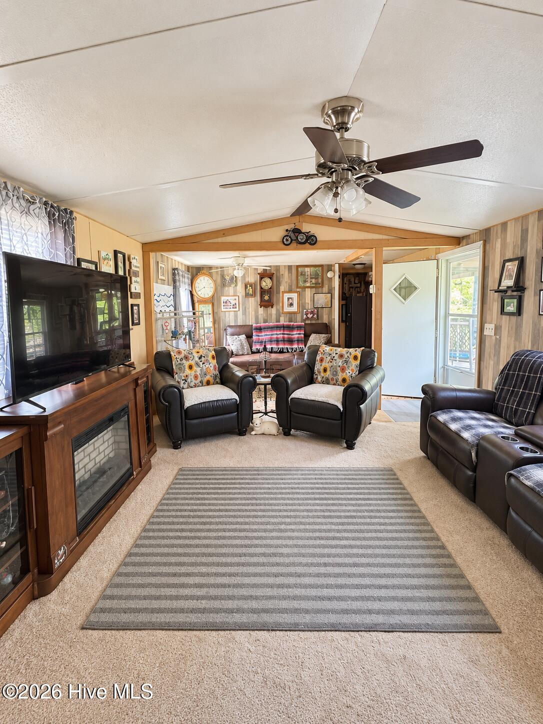 1161 Water Oak Drive Property Photo 3