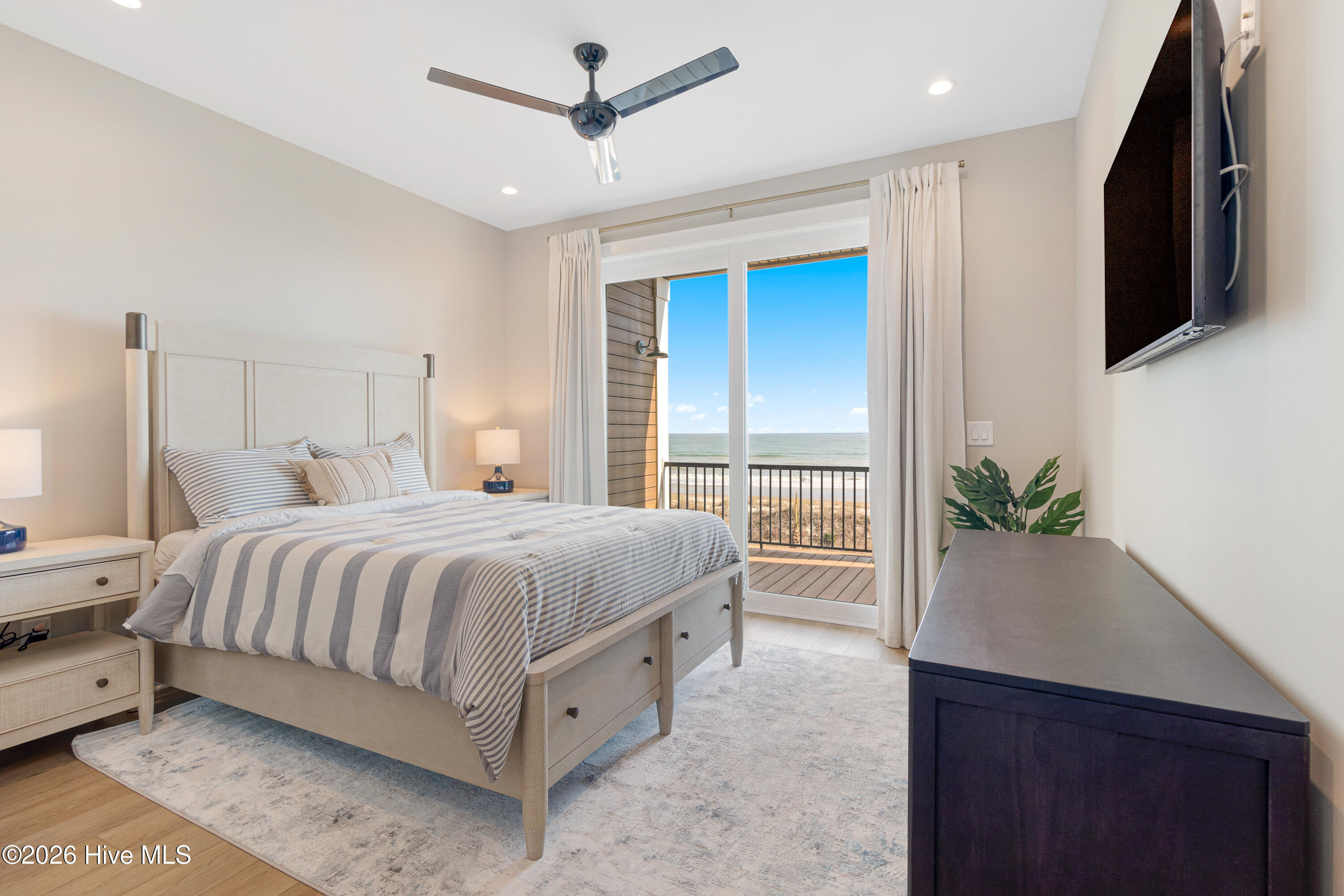 3503 Ocean Drive E & W Property Photo 44