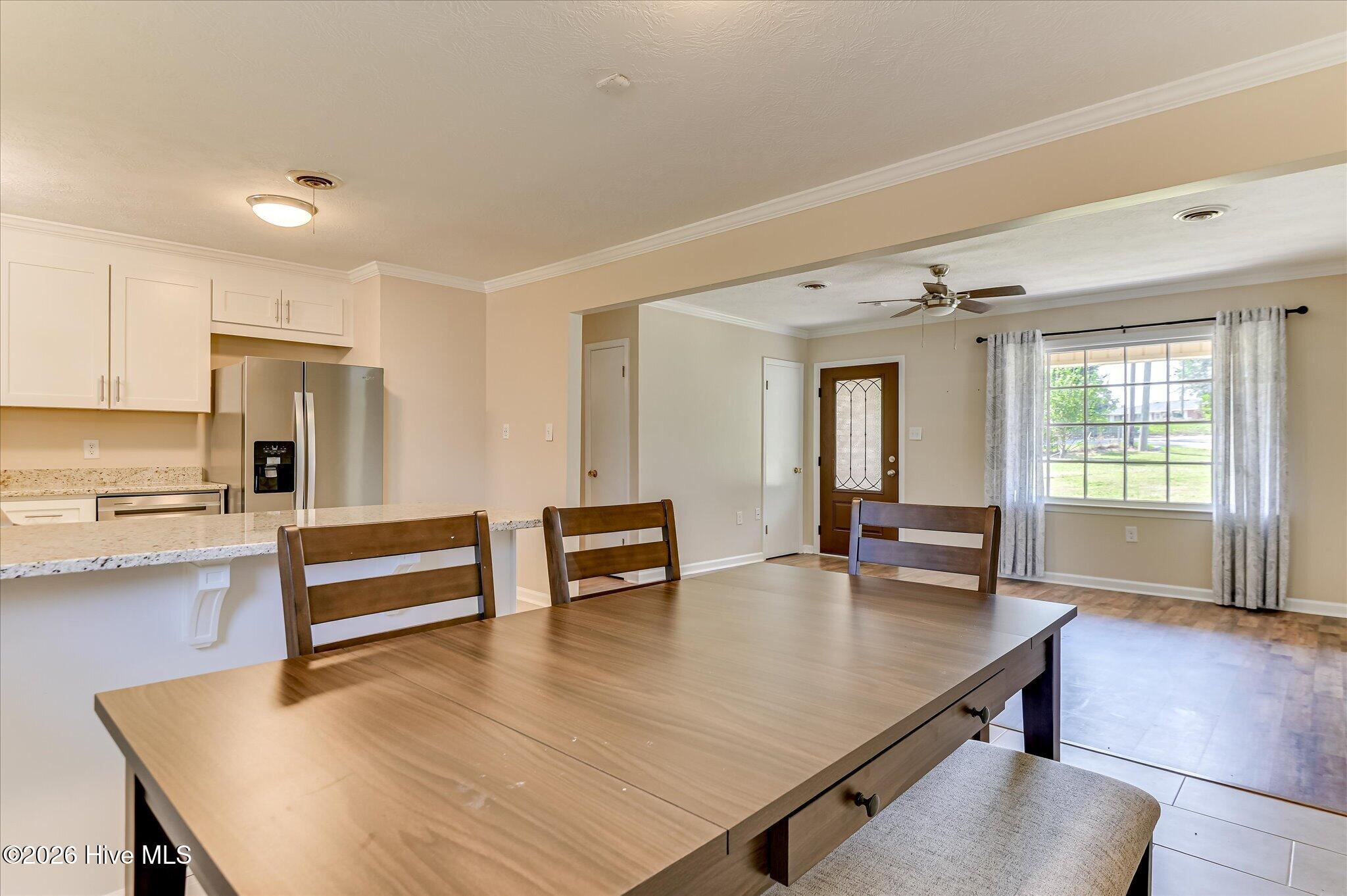 301 Edgewood Drive Property Photo 11