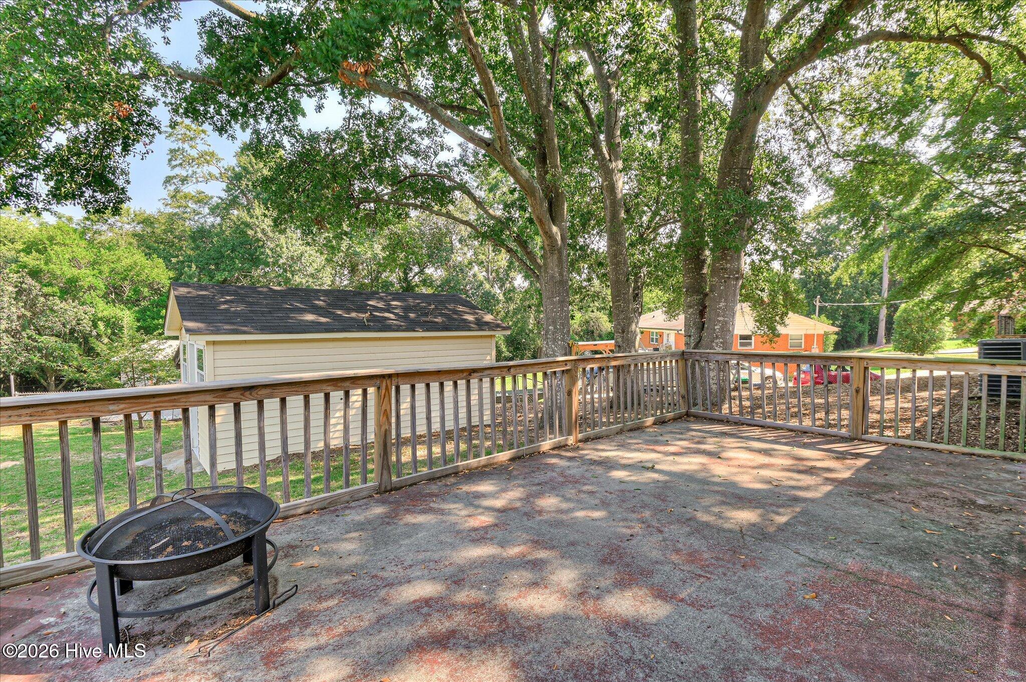 301 Edgewood Drive Property Photo 30