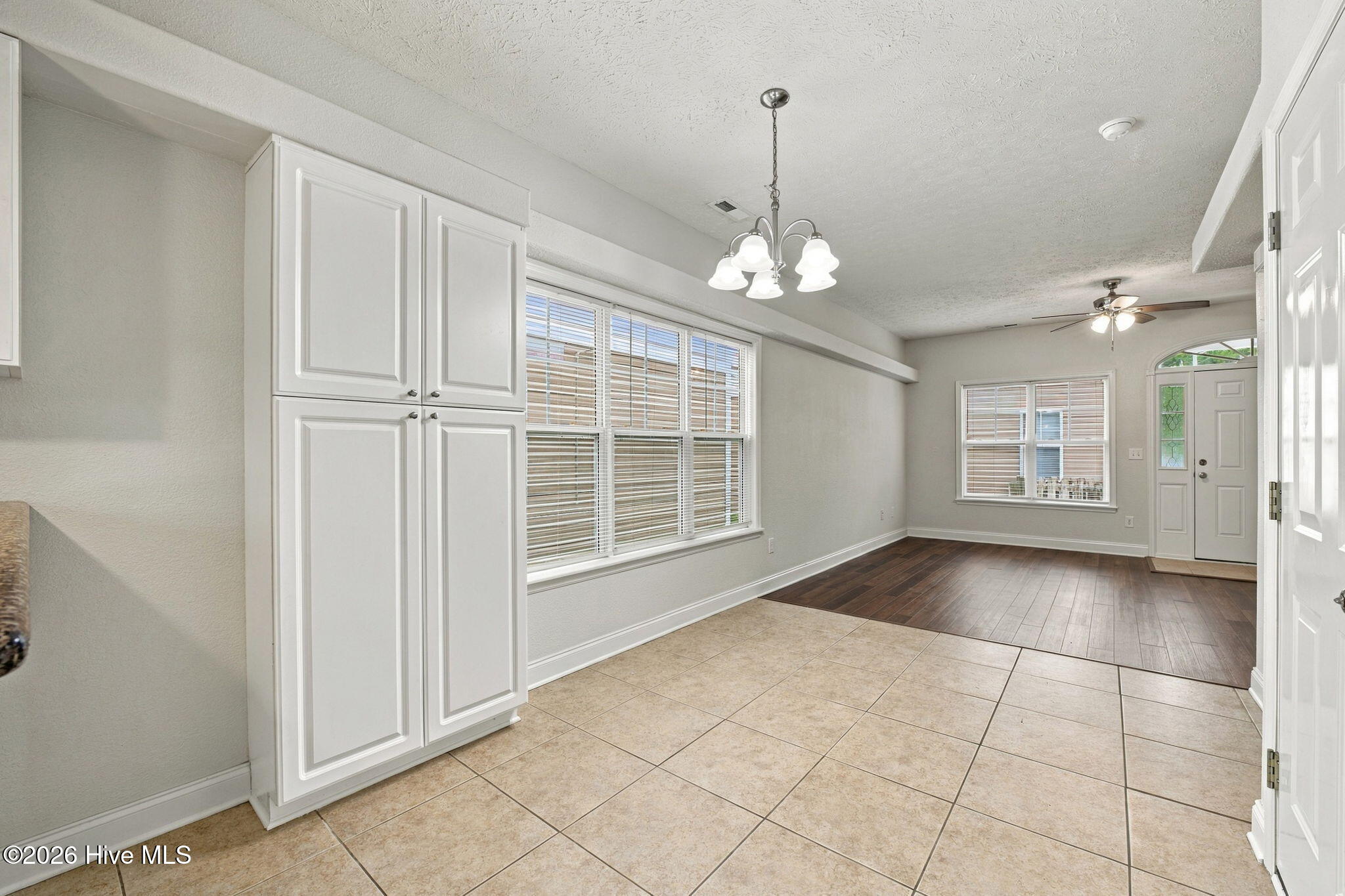 102 Sea Knight Lane Property Photo 14