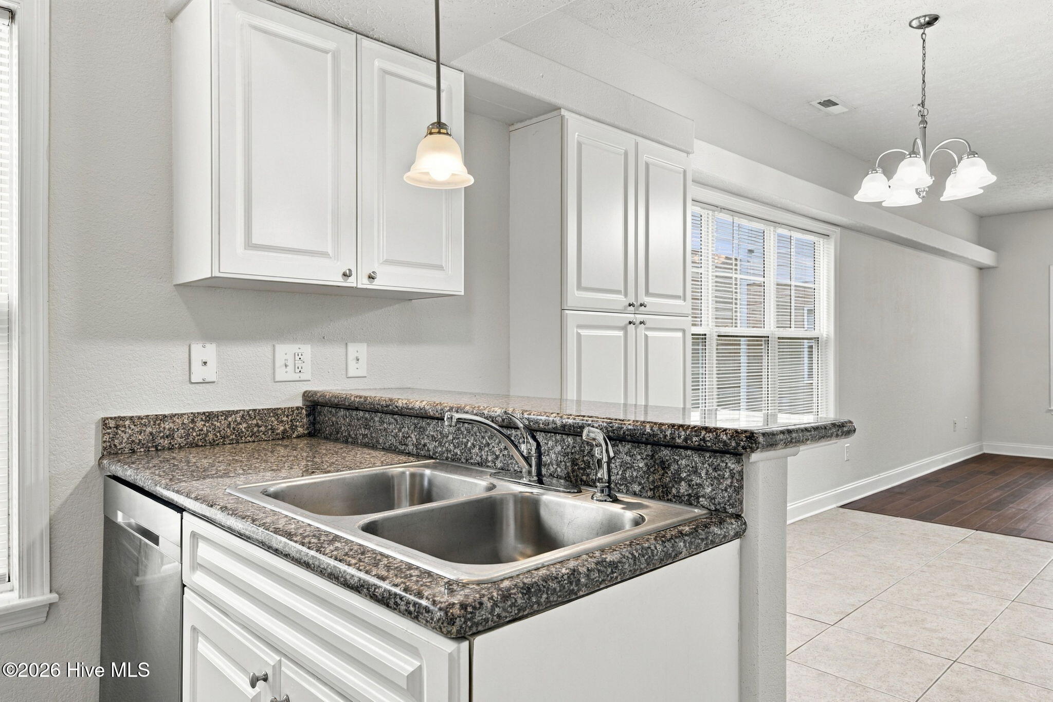 102 Sea Knight Lane Property Photo 18