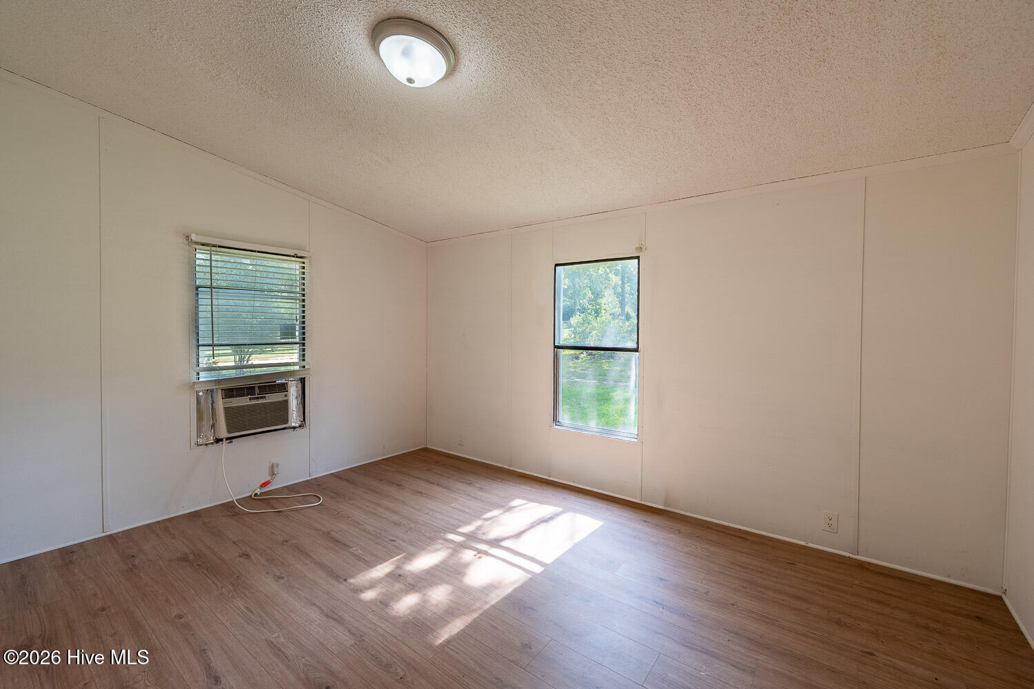 2300 Louisville Road Property Photo 7