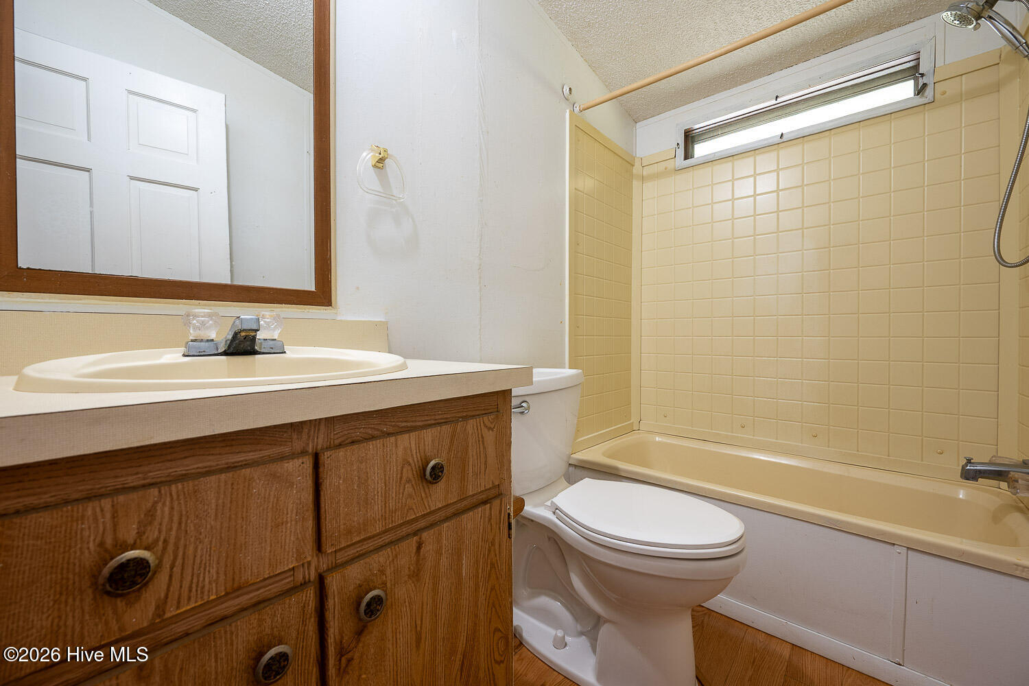 2300 Louisville Road Property Photo 11