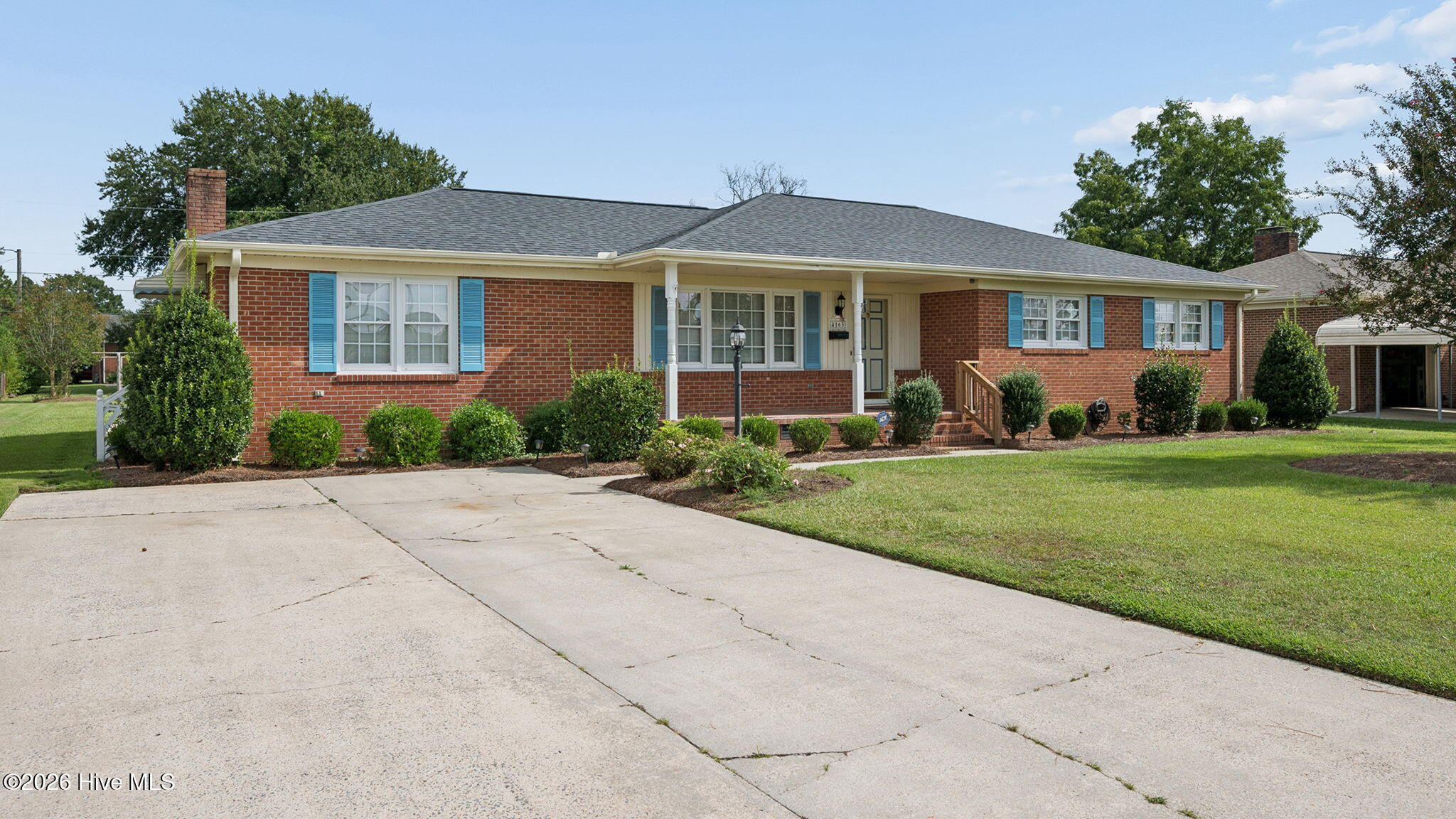 4163 Edgewood Drive Property Photo 1