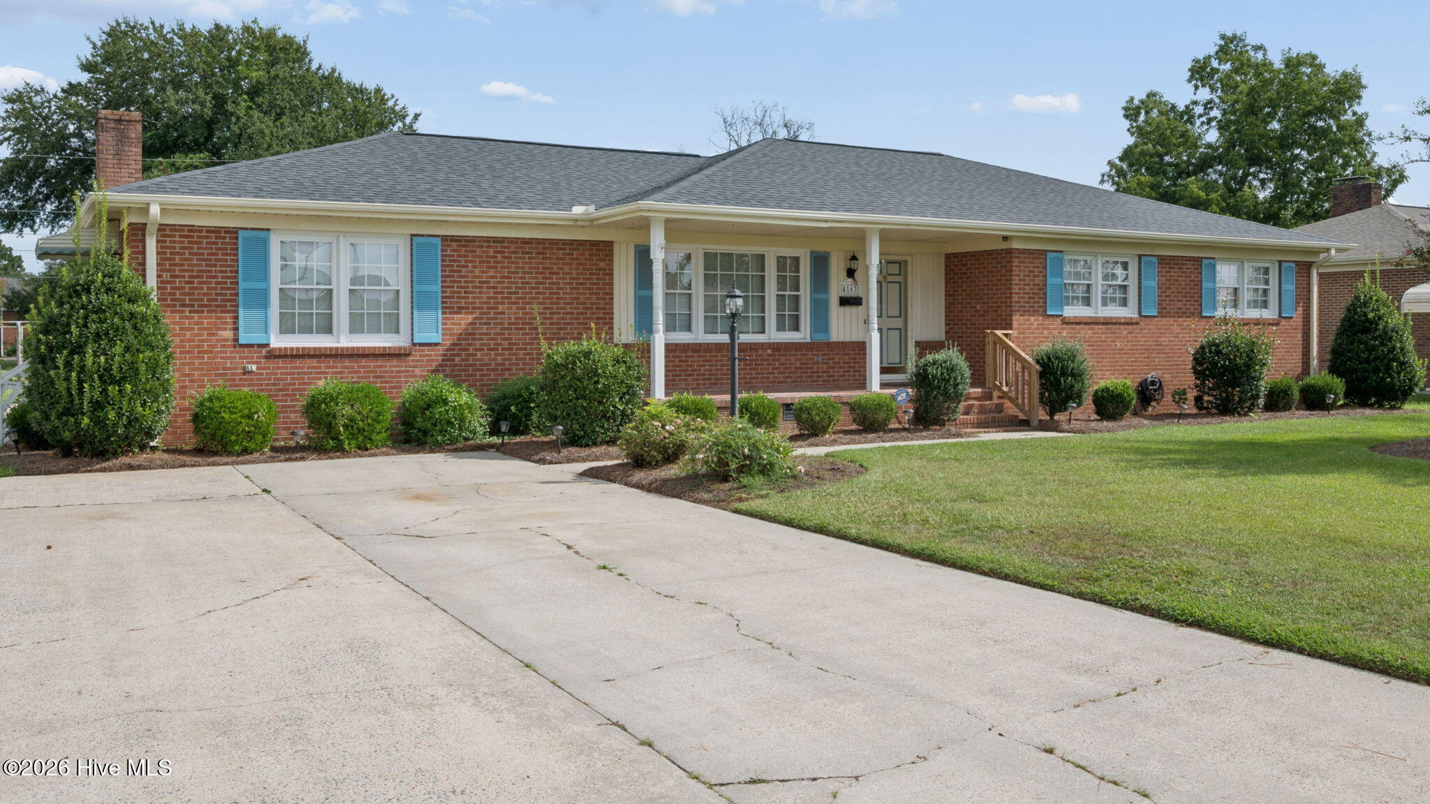 4163 Edgewood Drive Property Photo 2