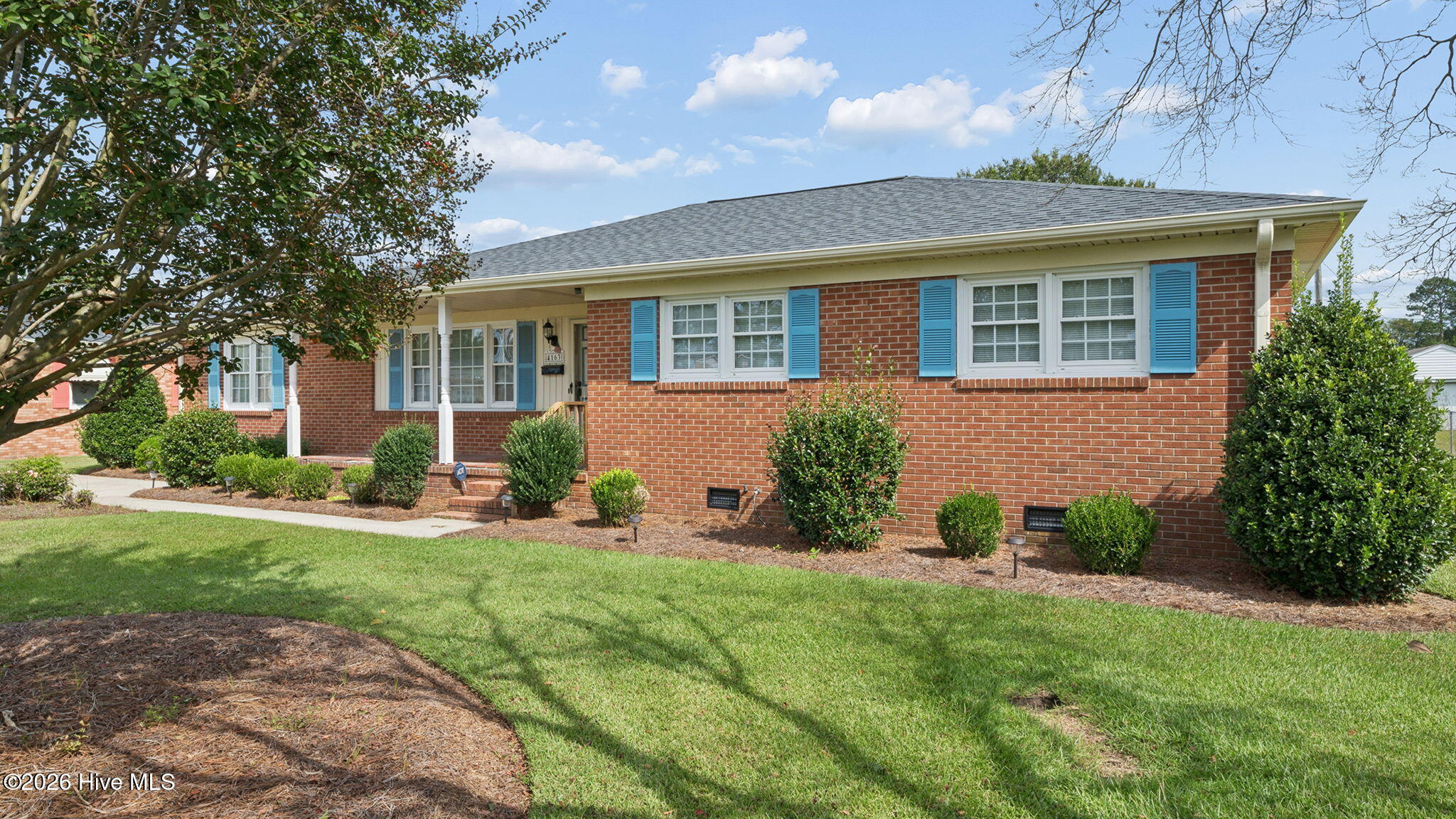 4163 Edgewood Drive Property Photo 3