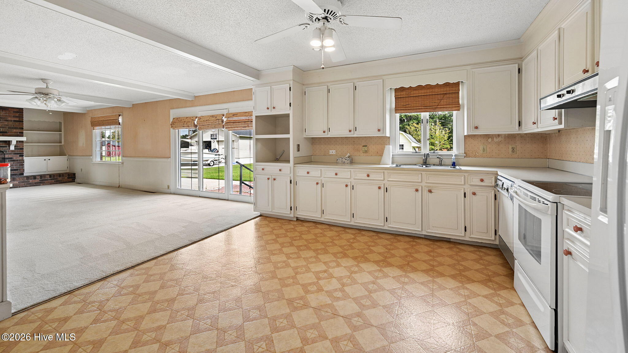 4163 Edgewood Drive Property Photo 14