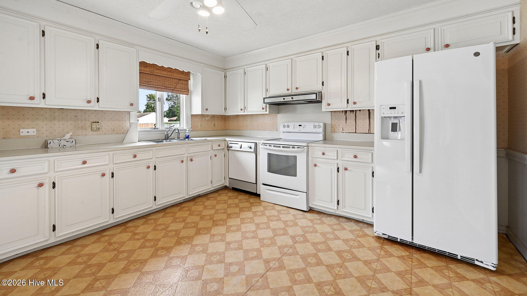 4163 Edgewood Drive Property Photo 15