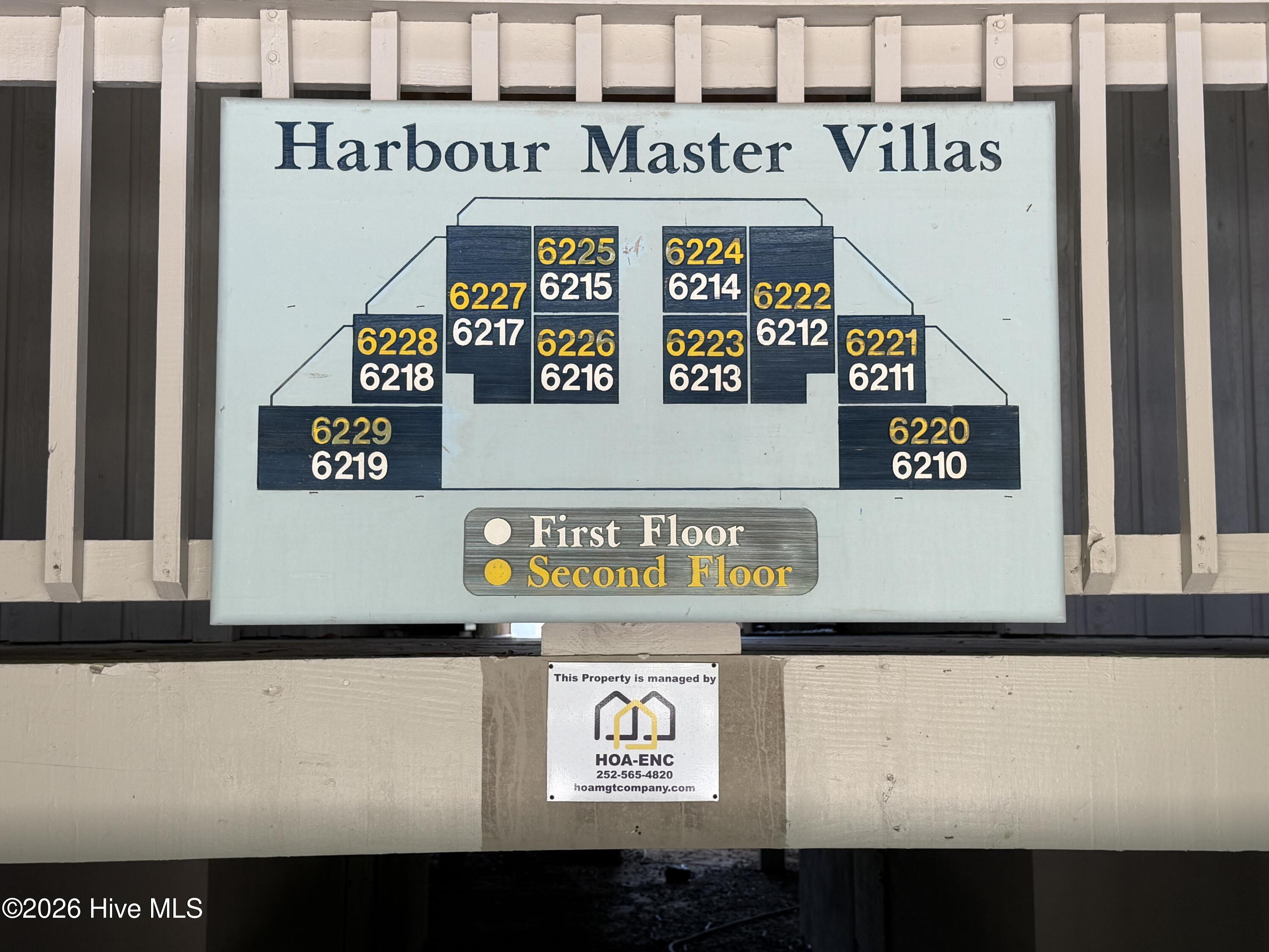 6225 Harbourside Drive Property Photo 3