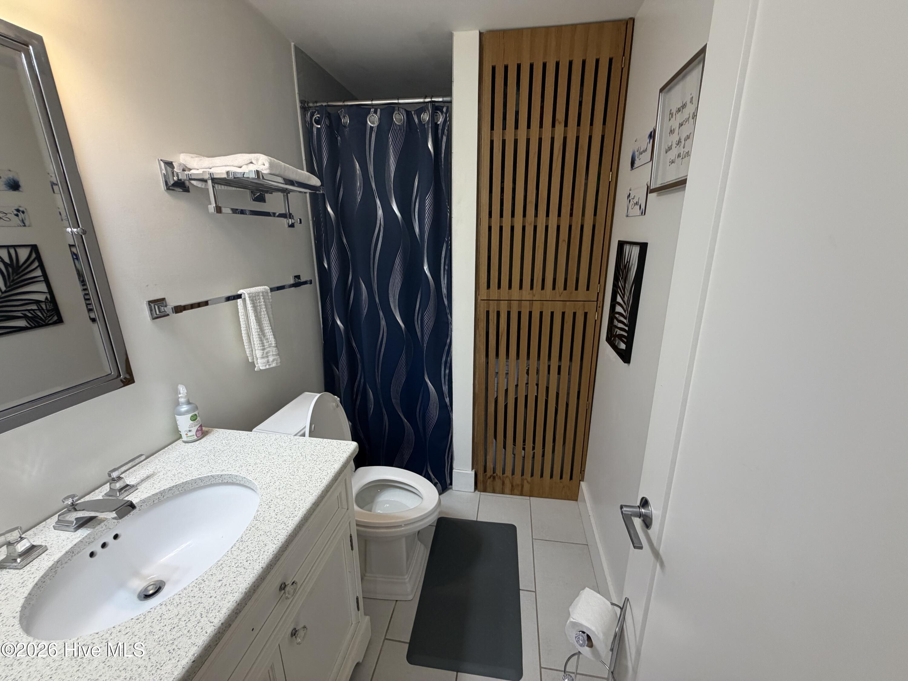 6225 Harbourside Drive Property Photo 11