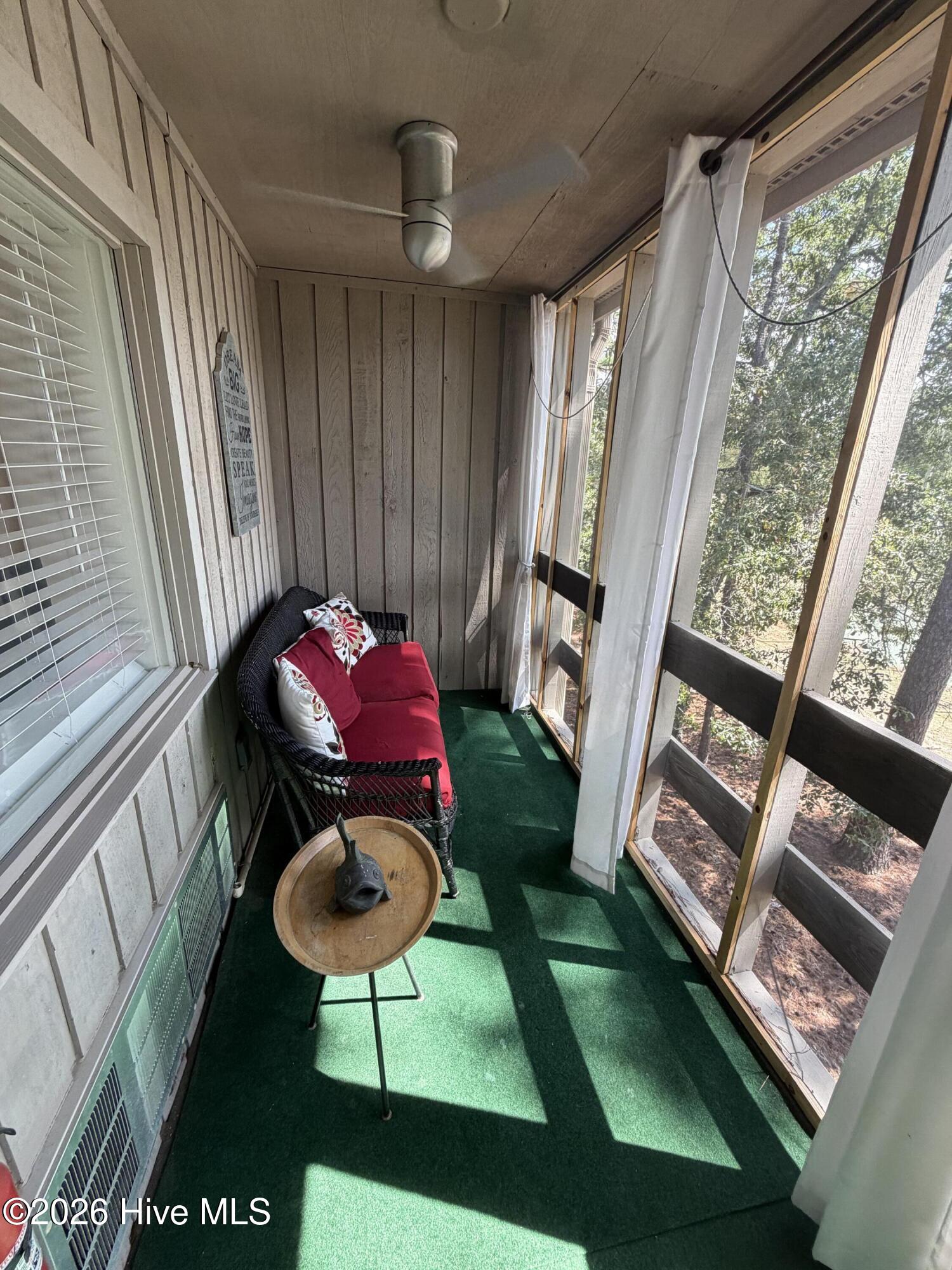 6225 Harbourside Drive Property Photo 14
