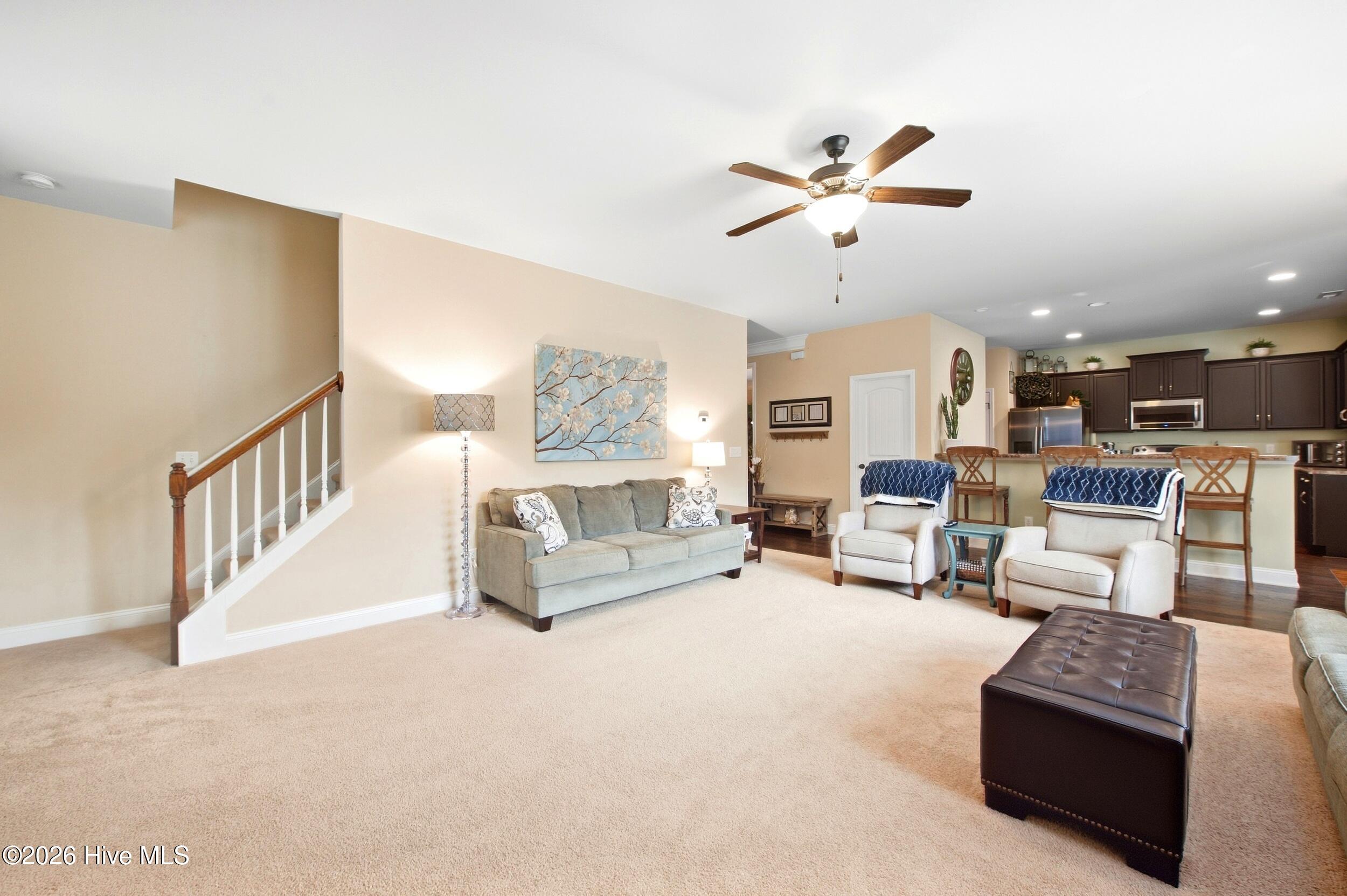 422 Chablis Way Property Photo 7