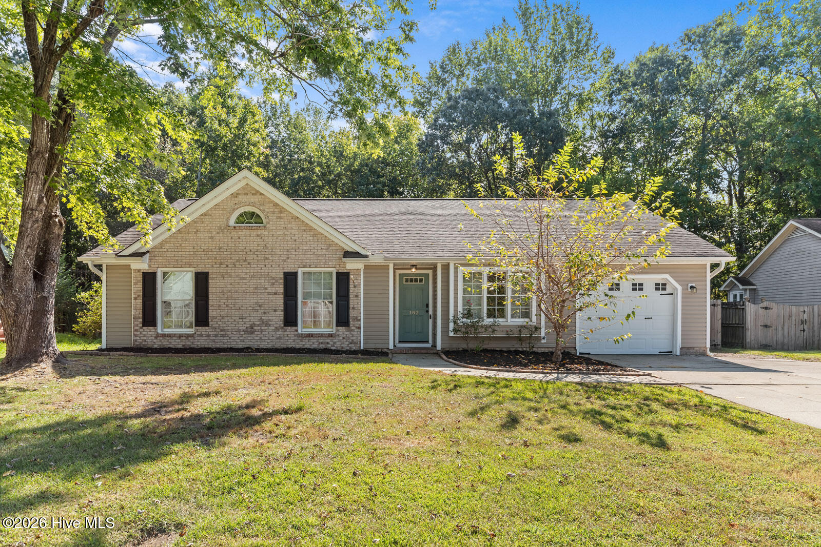 182 Raintree Circle Property Photo 1