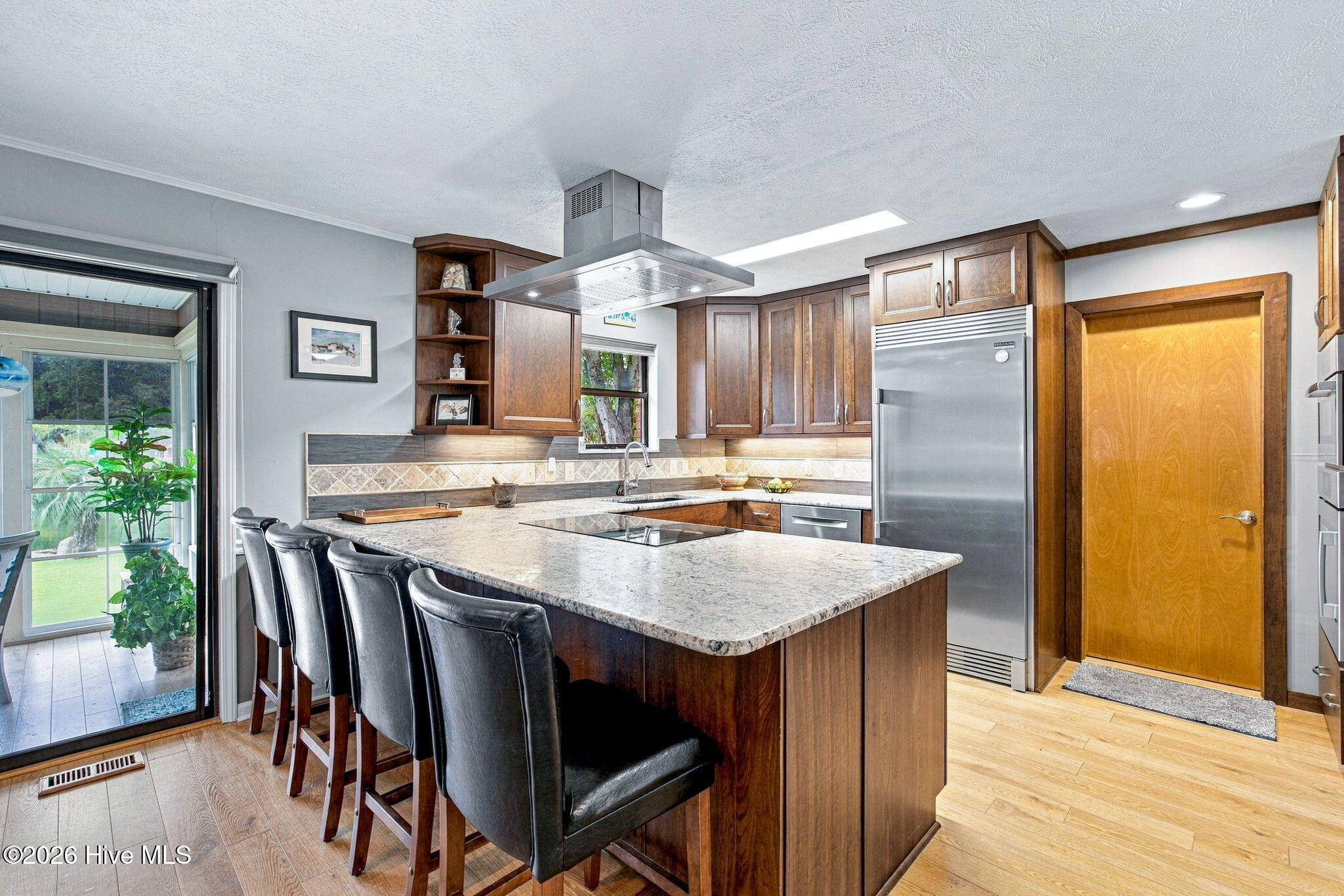 1140 Charlotte Avenue Property Photo 13