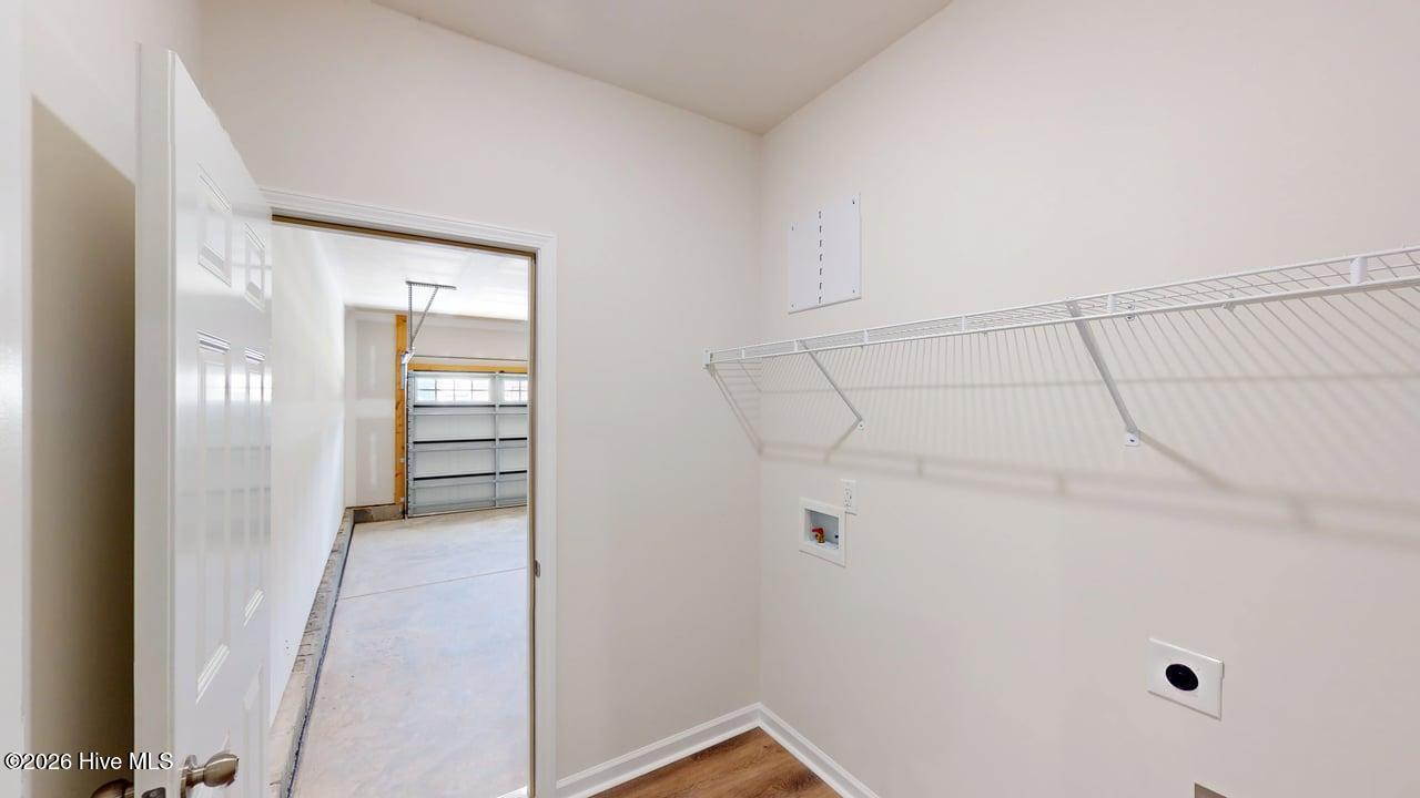114 Windemere Lane Property Photo 4