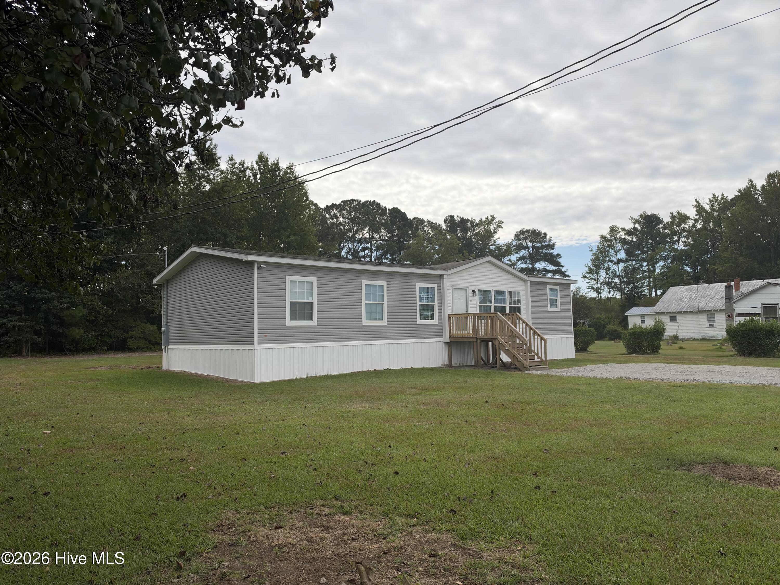 3189 Roy Beach Road Property Photo 3