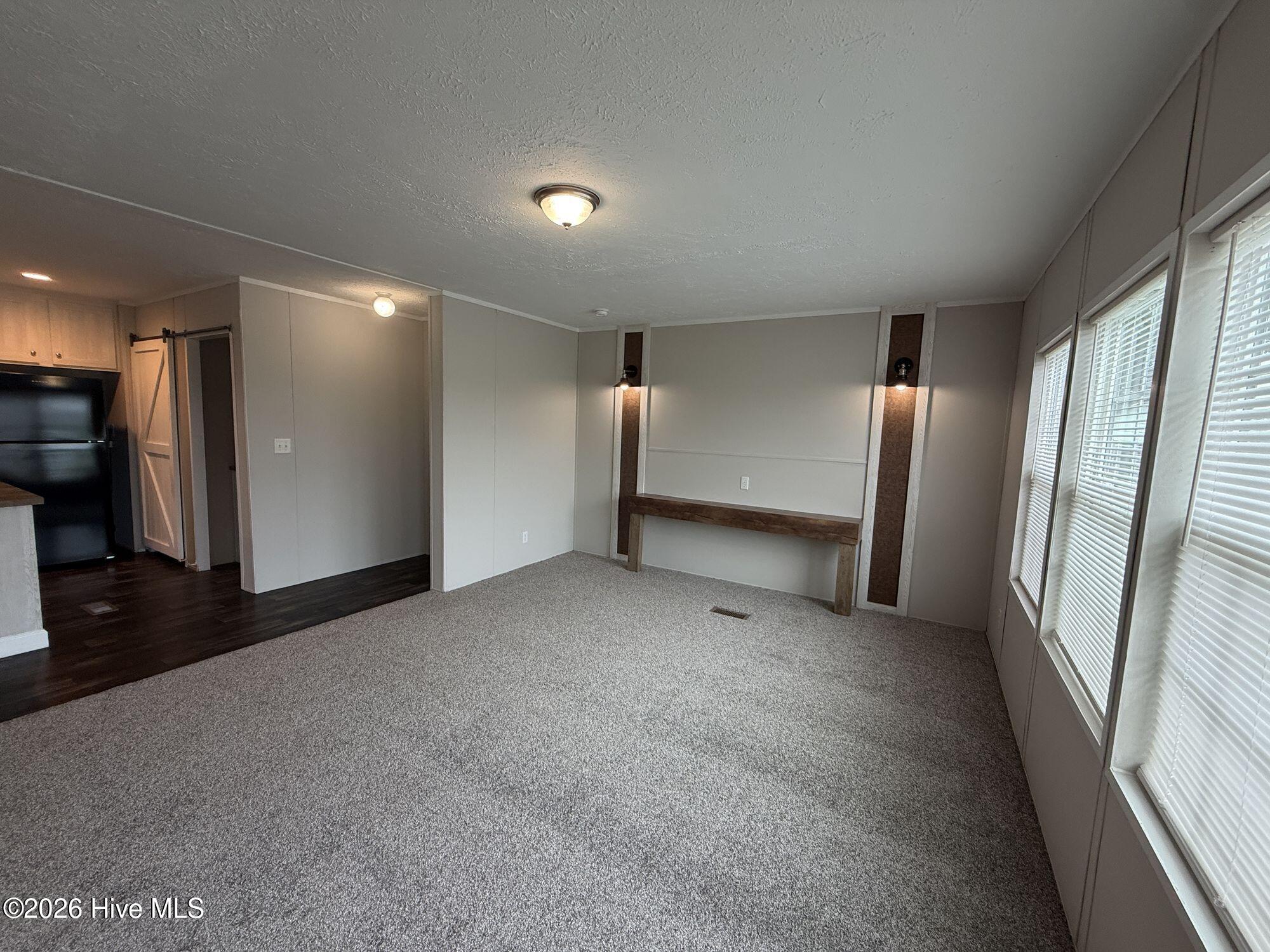 3189 Roy Beach Road Property Photo 5