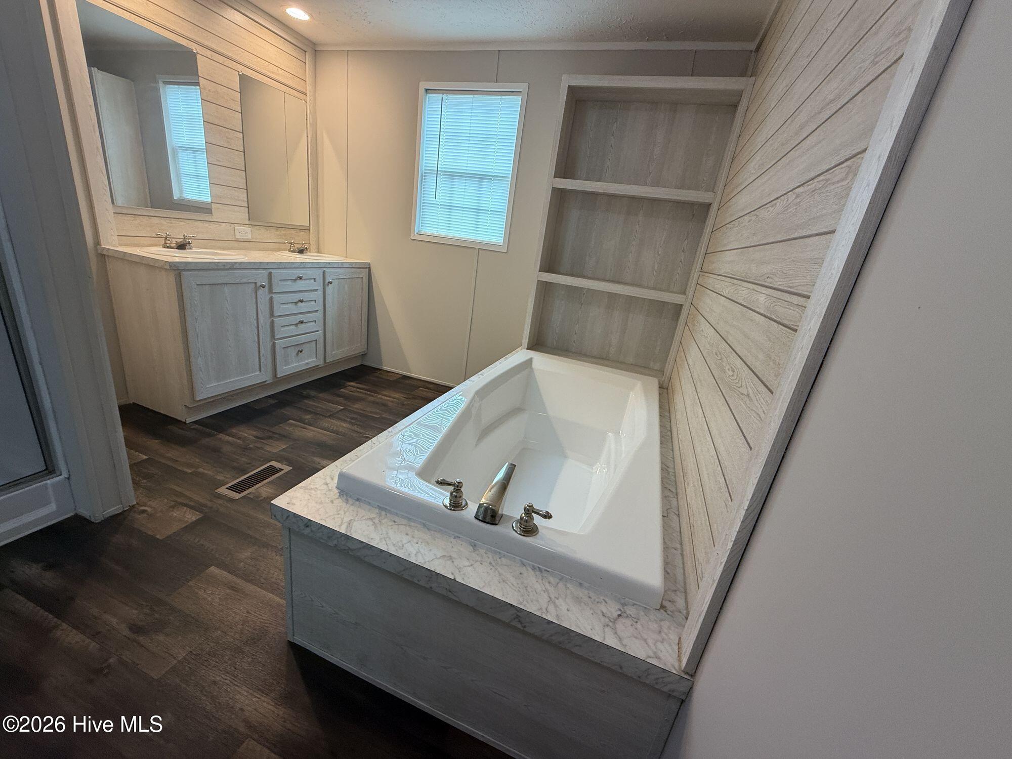 3189 Roy Beach Road Property Photo 7