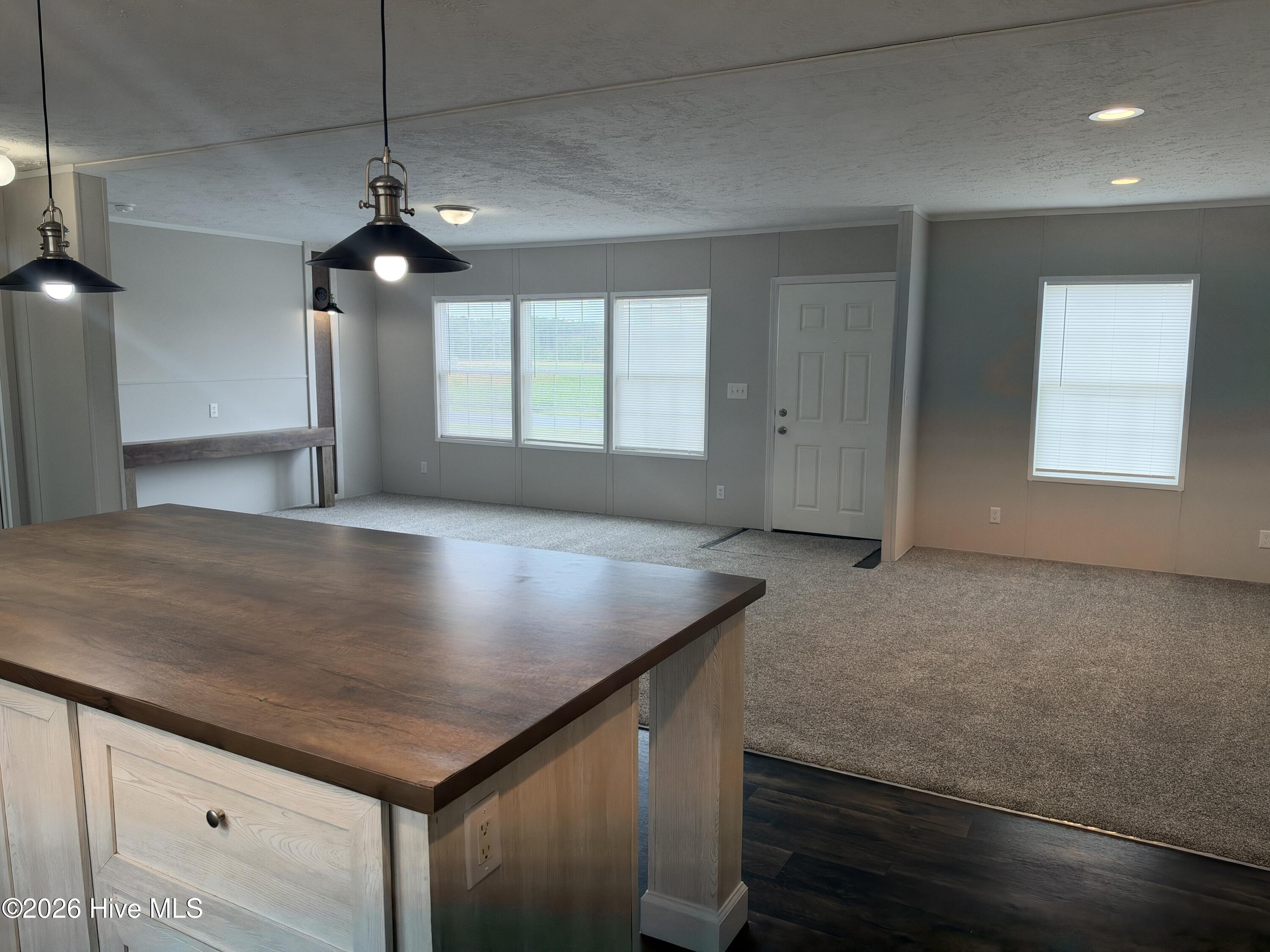 3189 Roy Beach Road Property Photo 9