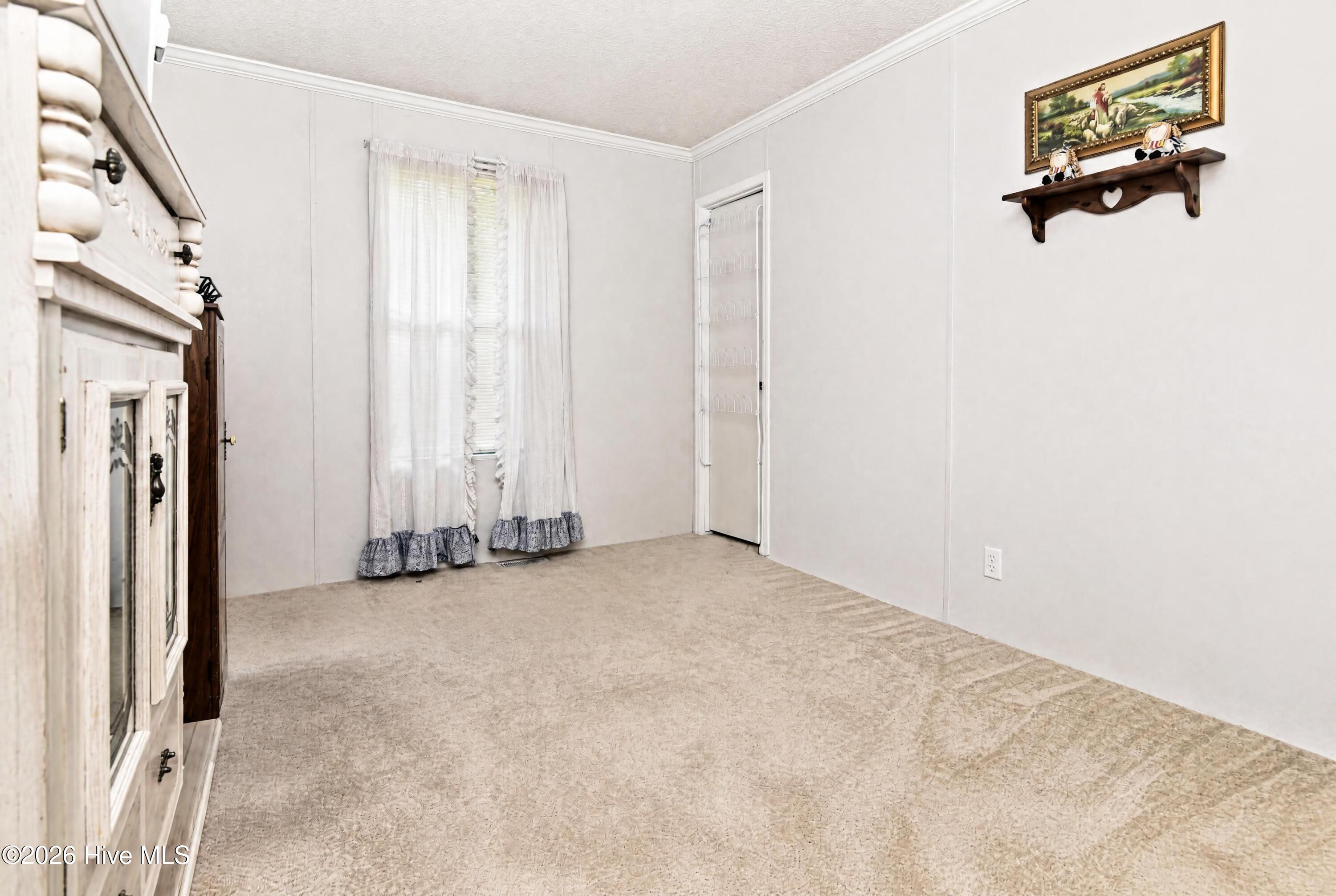 1035 W Bay Street Property Photo 13