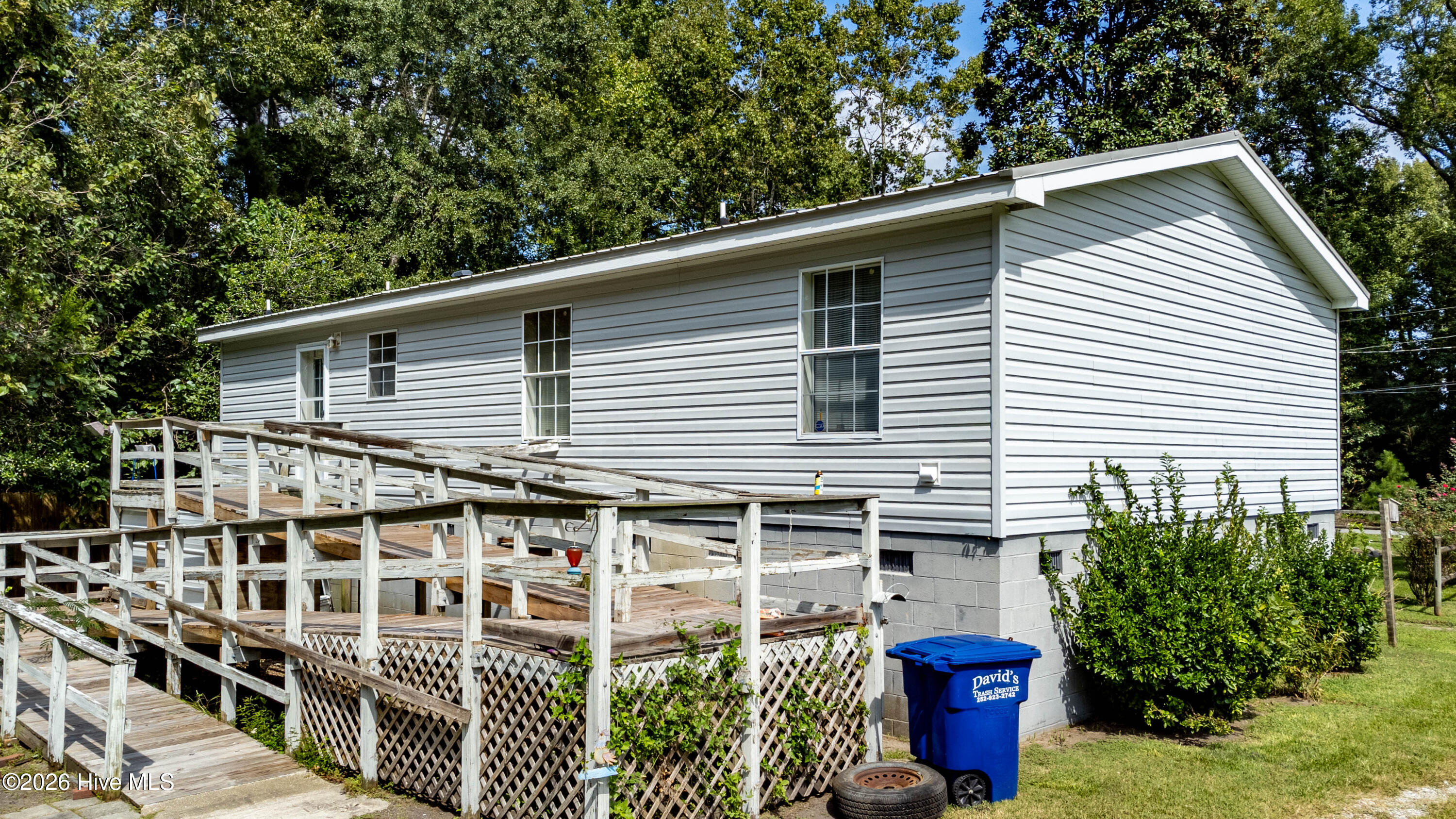 1035 W Bay Street Property Photo 20