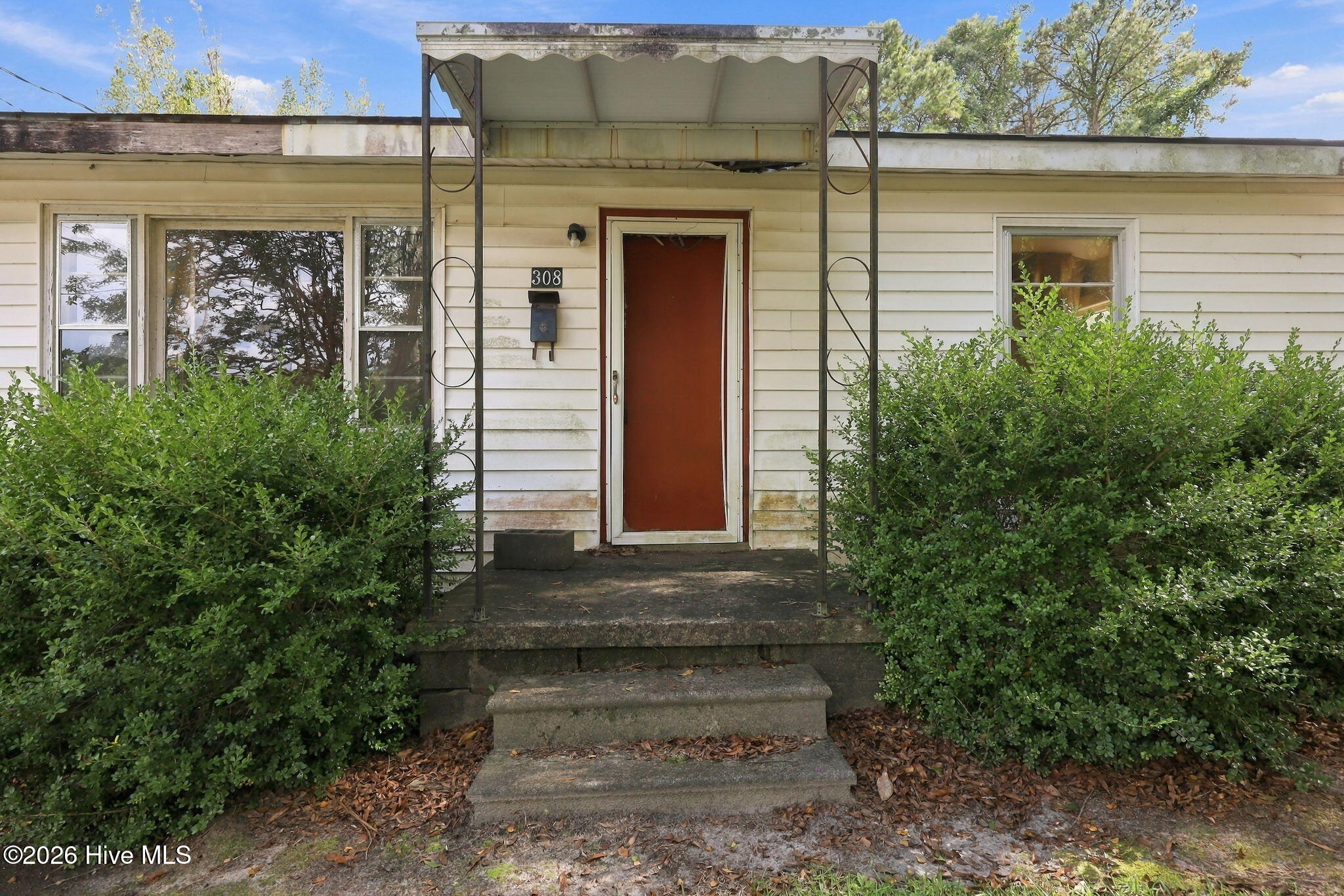 308 E Church Street Property Photo 3