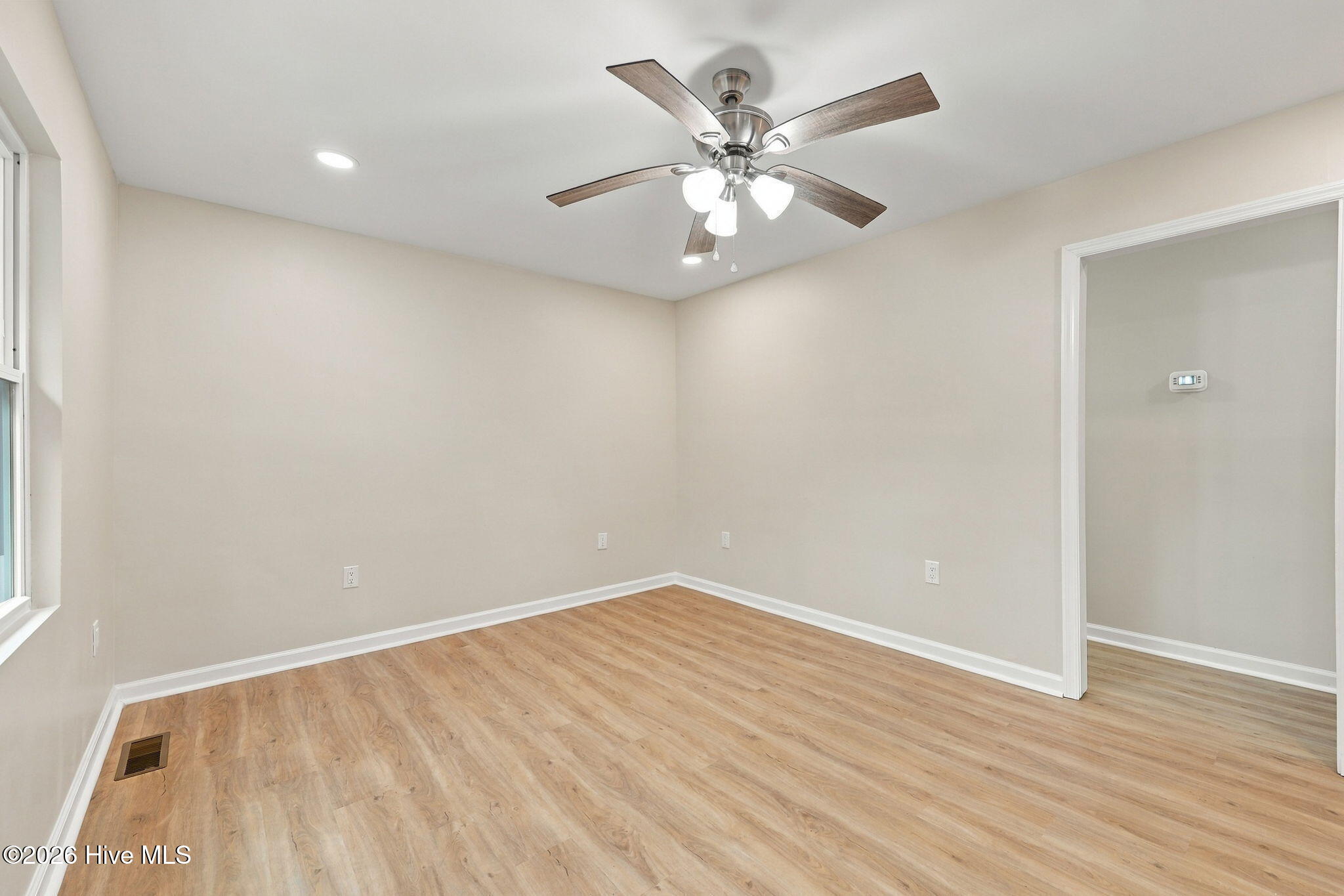 23526 Nc 33 E Property Photo 5
