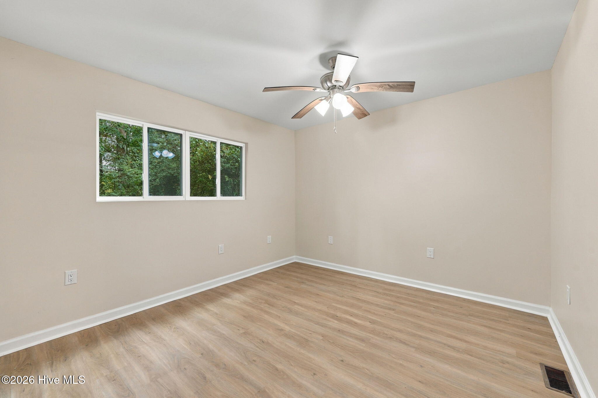 23526 Nc 33 E Property Photo 14