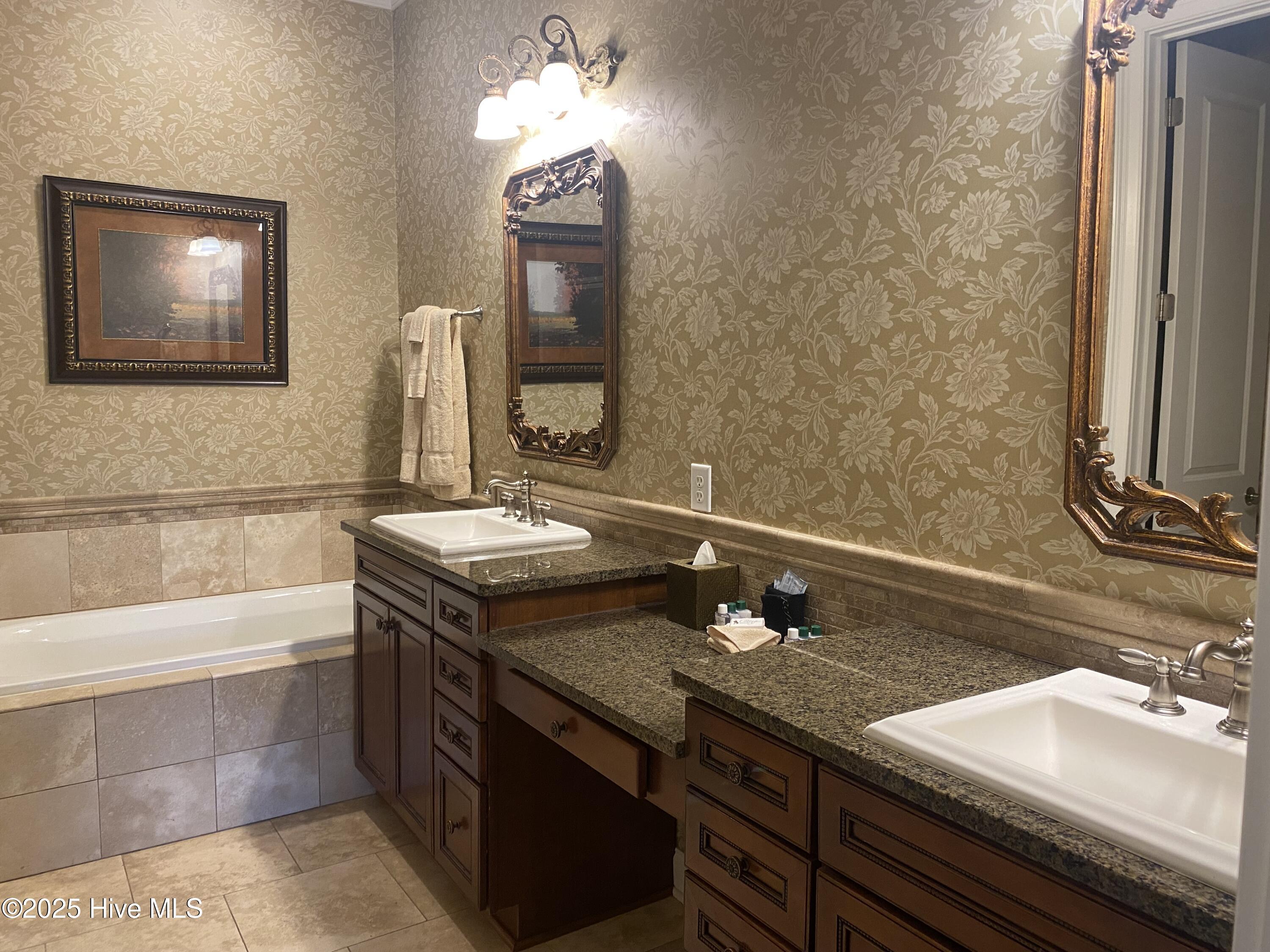 260 Cochrane Castle Circle # 5 Property Photo 11
