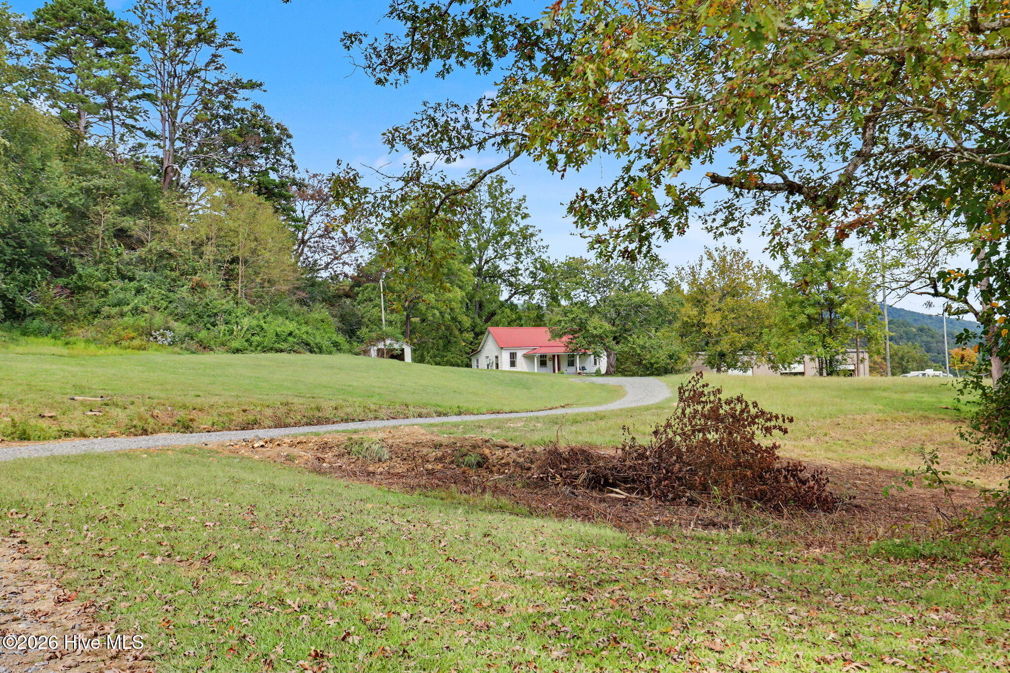 565 Tomotla Road Property Photo 4