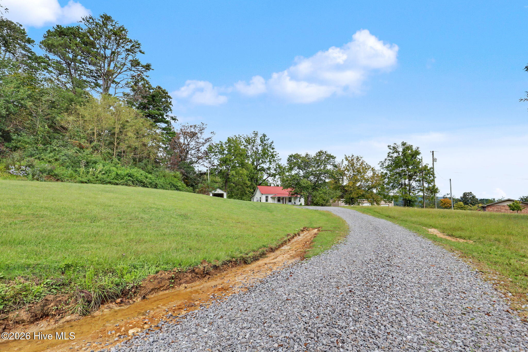 565 Tomotla Road Property Photo 5