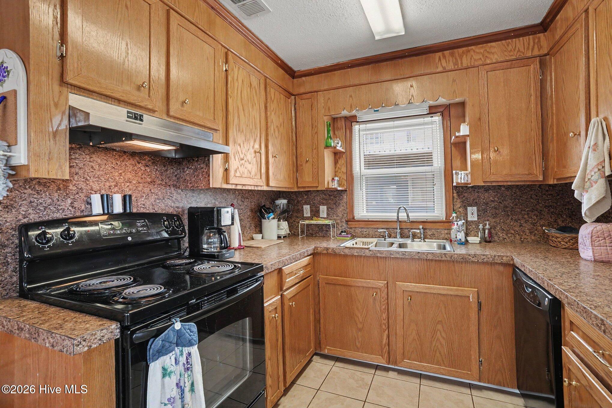 419 1st Street Property Photo 11