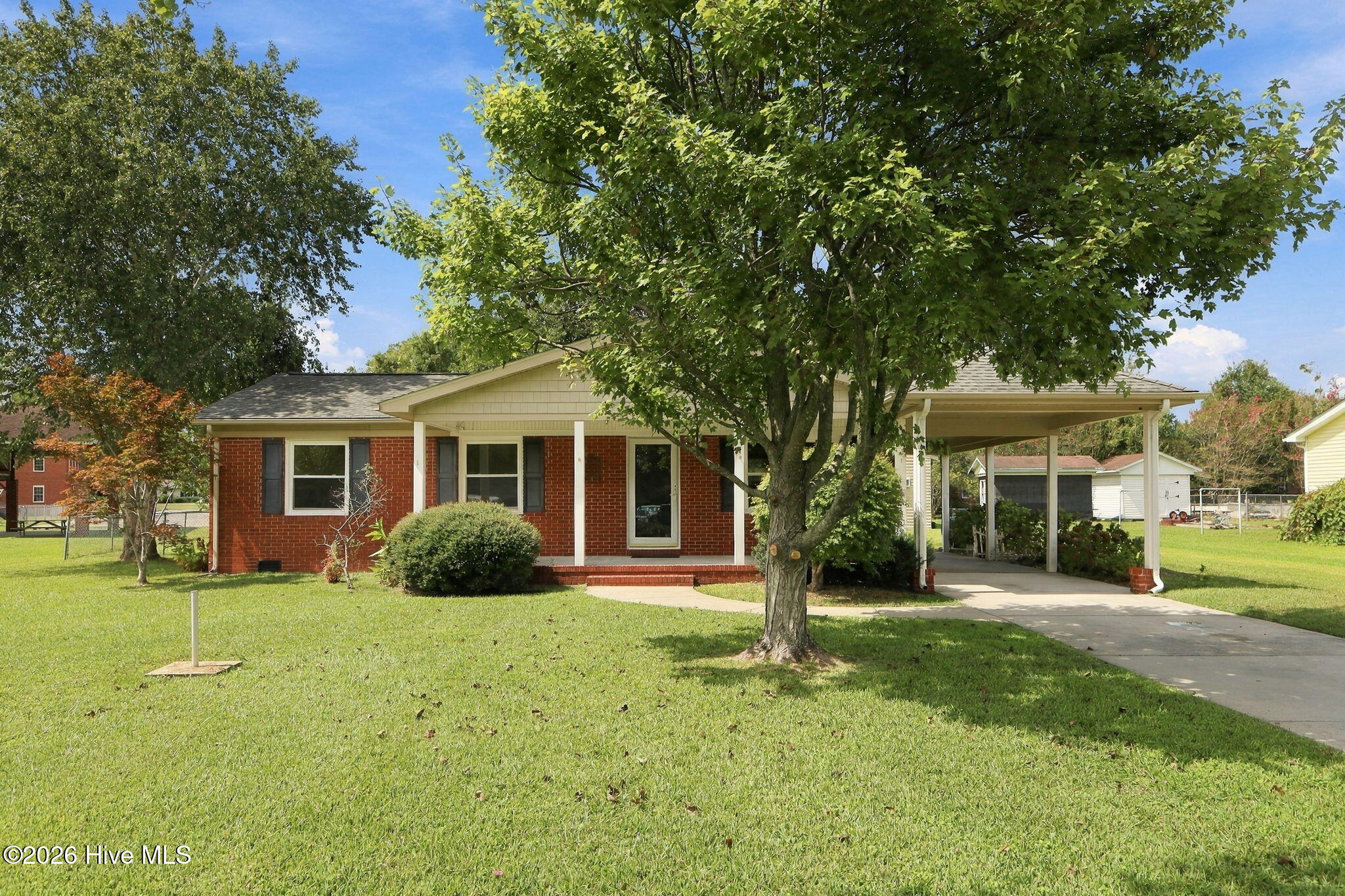 1624 New Bern Street Property Photo 2