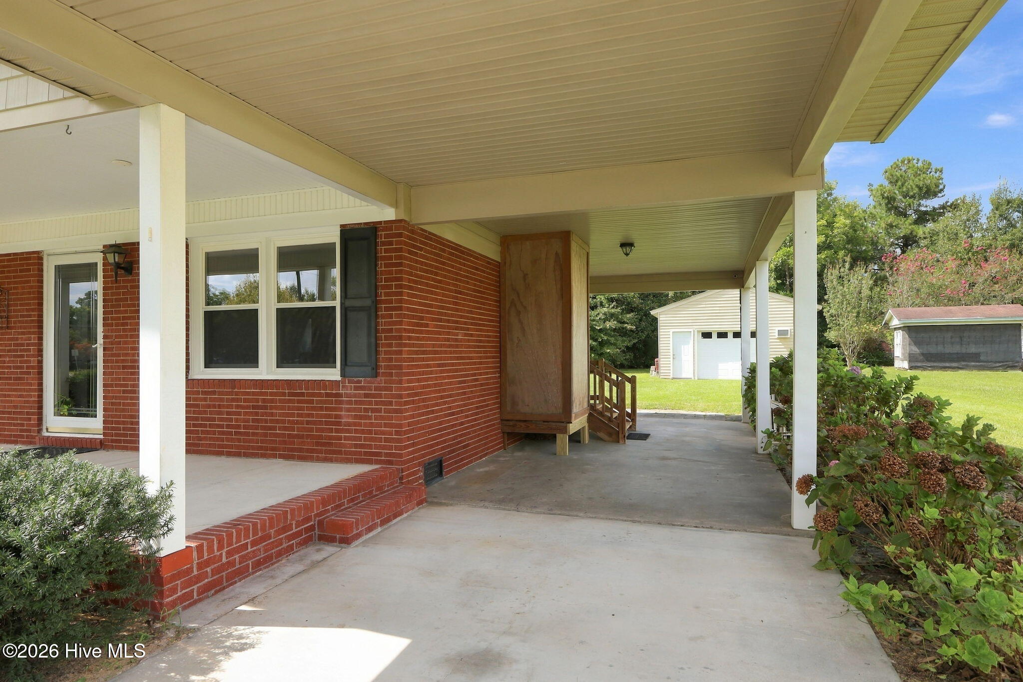 1624 New Bern Street Property Photo 6