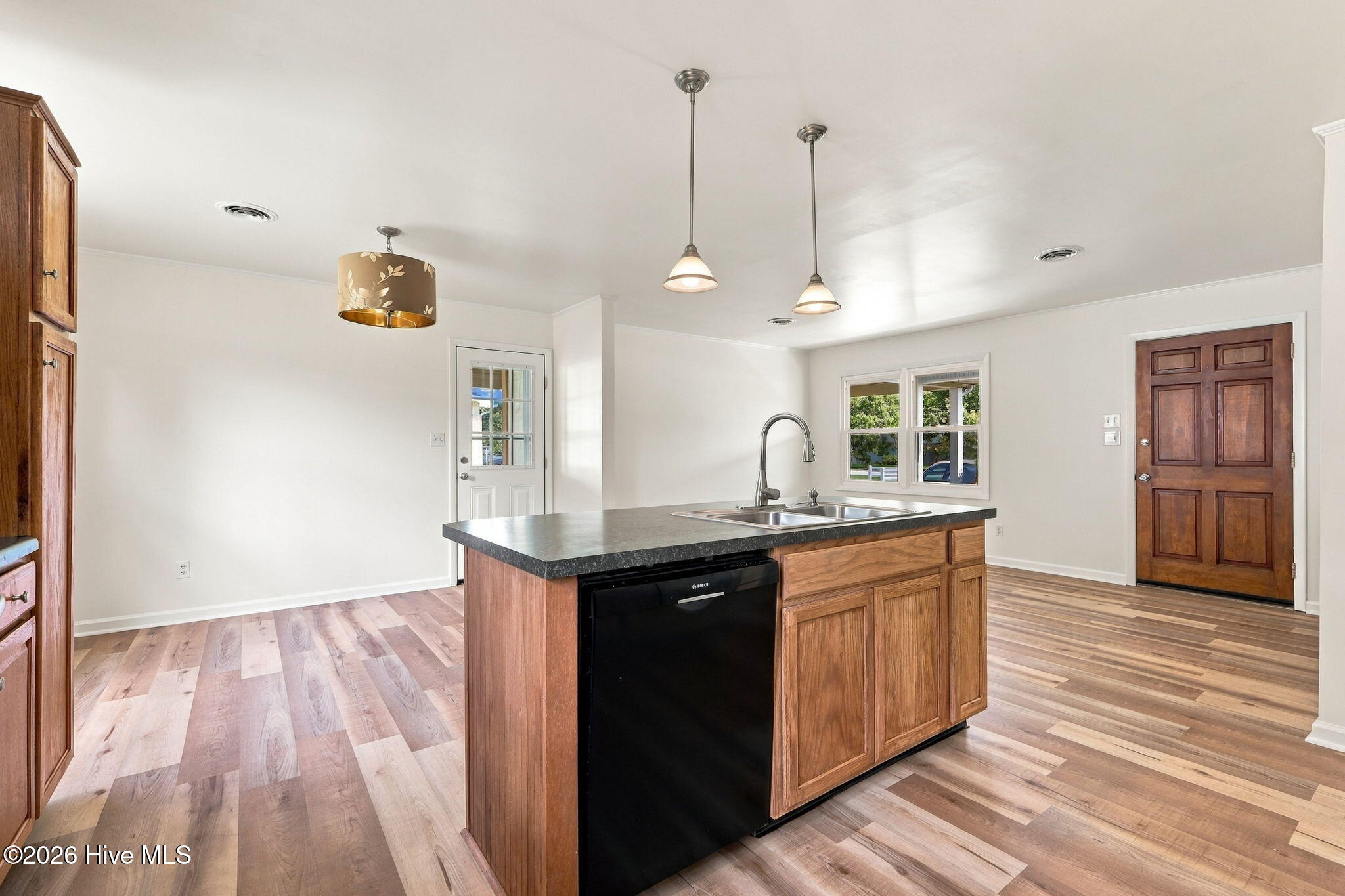 1624 New Bern Street Property Photo 12