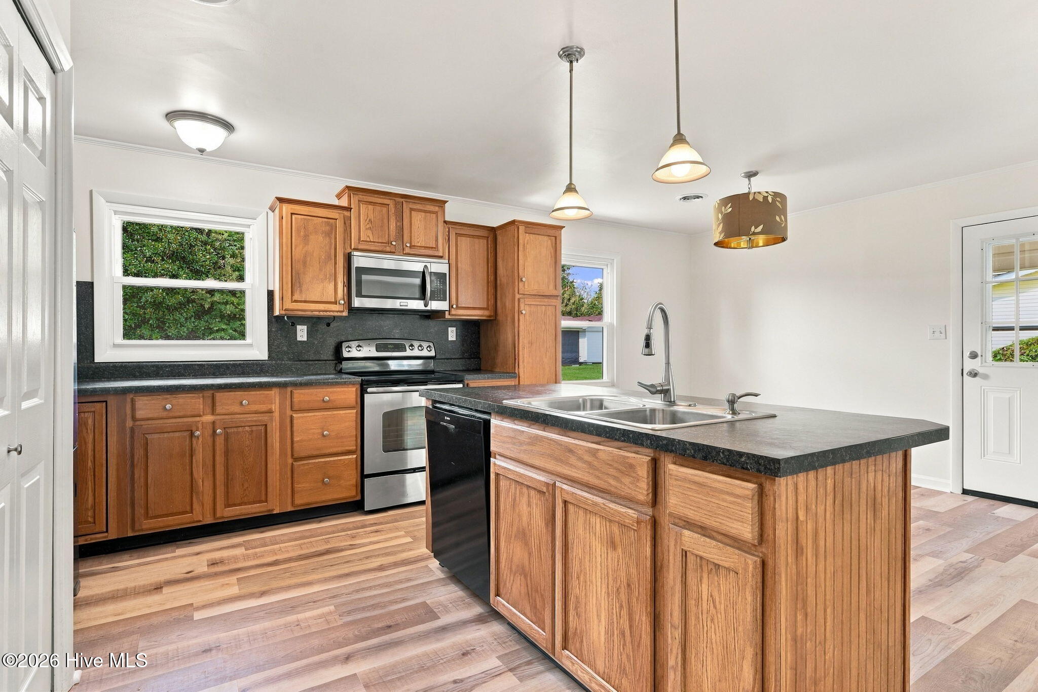 1624 New Bern Street Property Photo 13