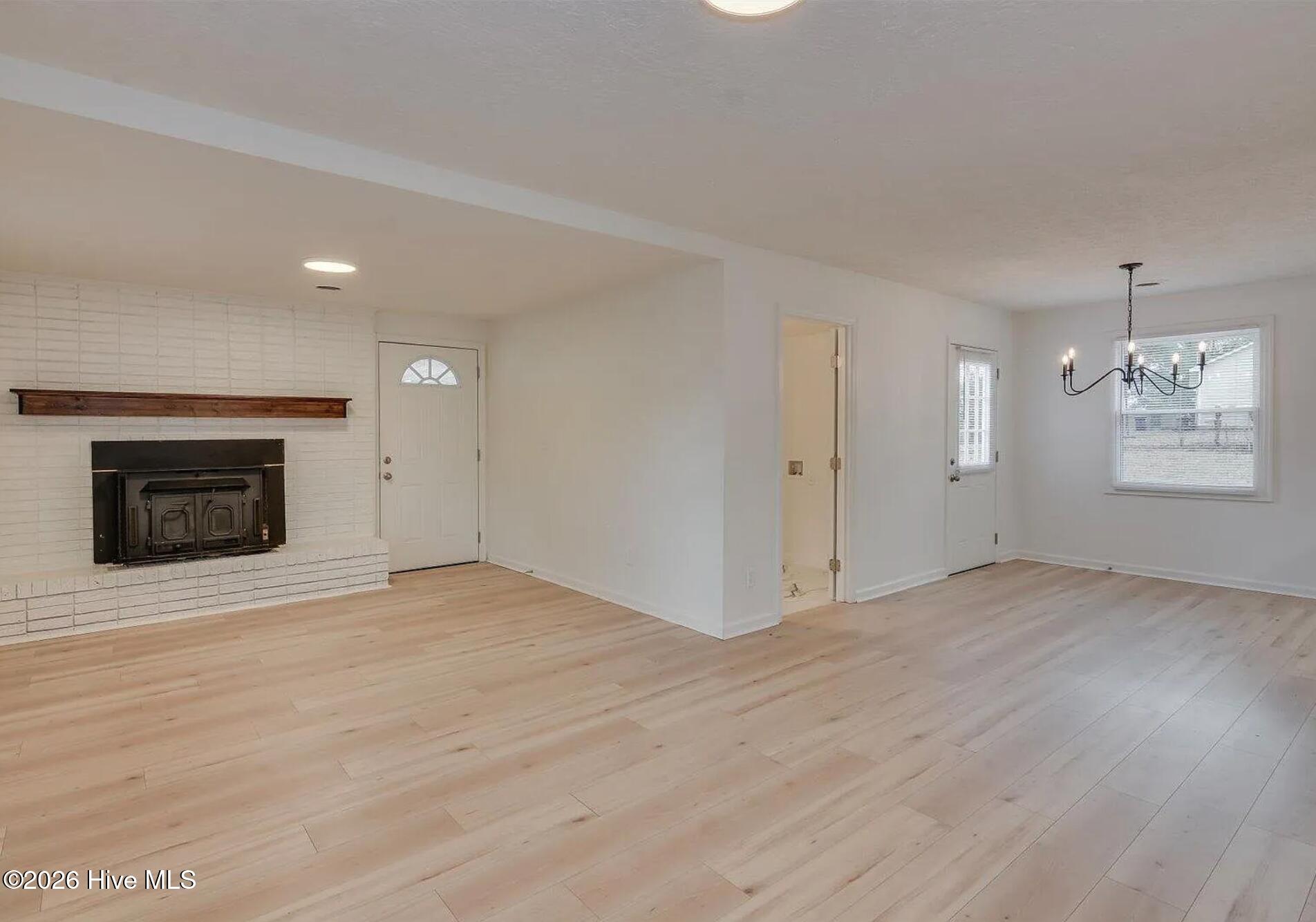 1560 Wyman Street Ne Property Photo 3