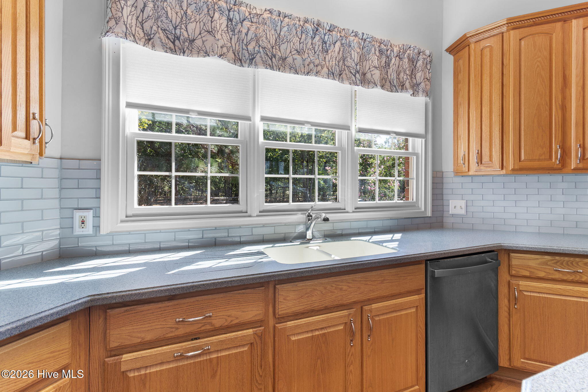 594 Rose Ridge Road Property Photo 11
