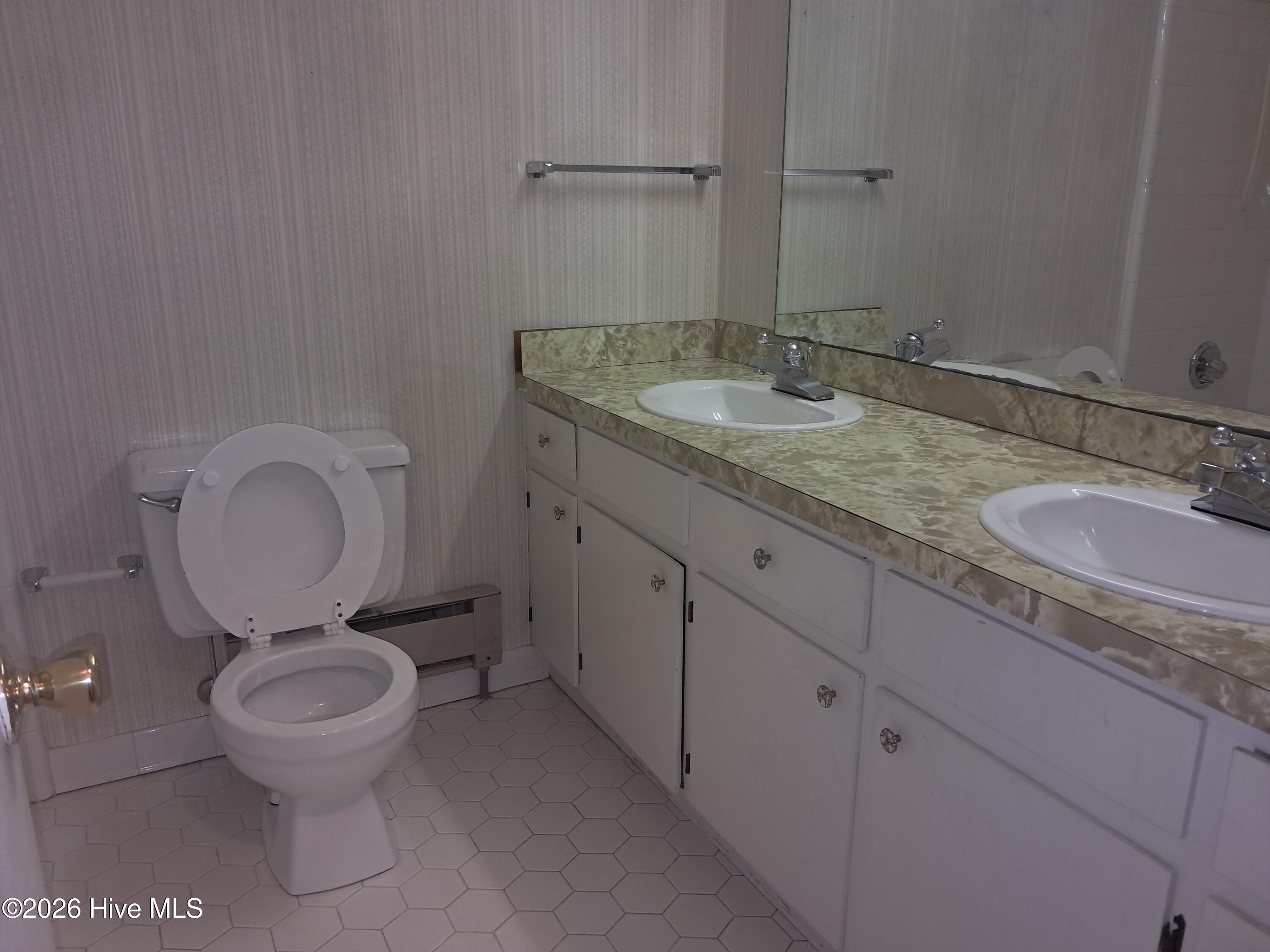 808 Arrow Drive Property Photo 3