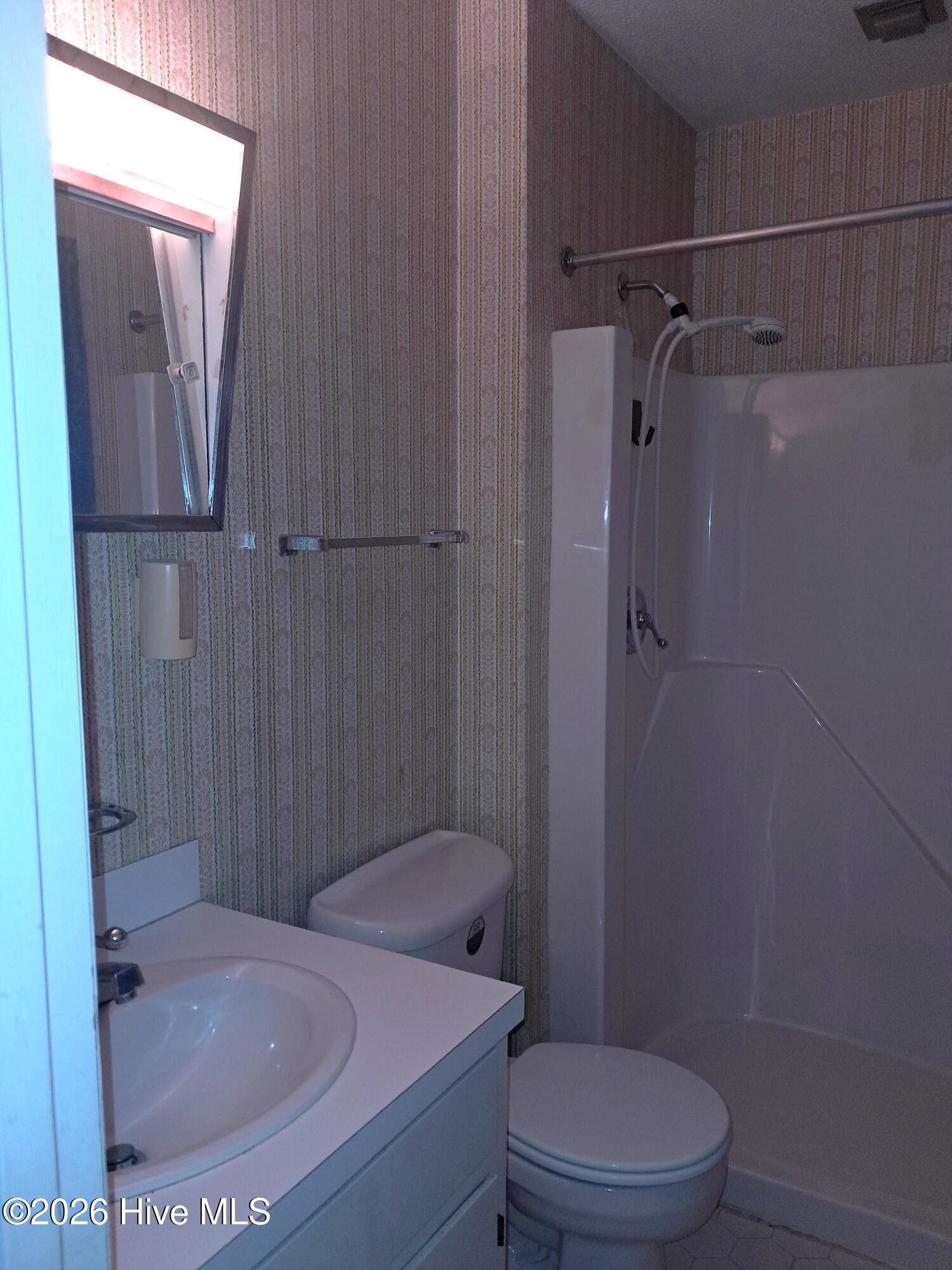 808 Arrow Drive Property Photo 4