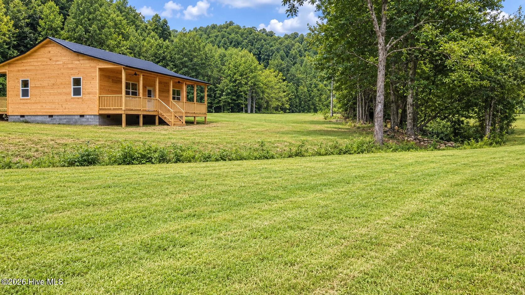 3991 Boiling Springs Road Property Photo 4