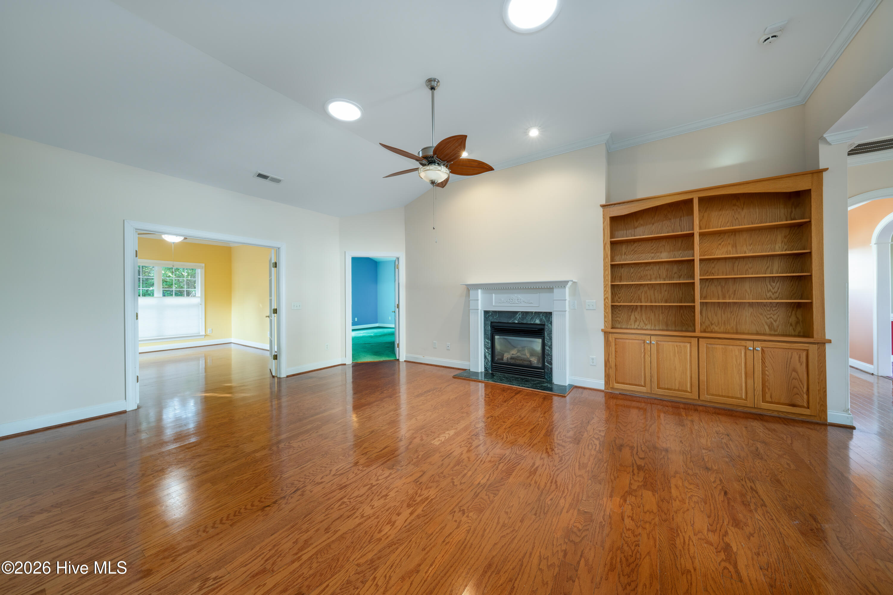 202 Longmeadow Drive Property Photo 4