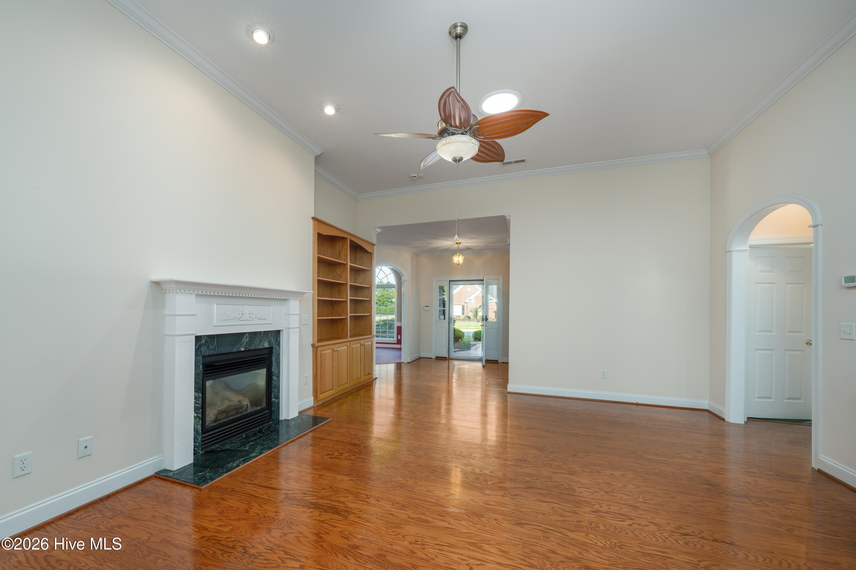 202 Longmeadow Drive Property Photo 5