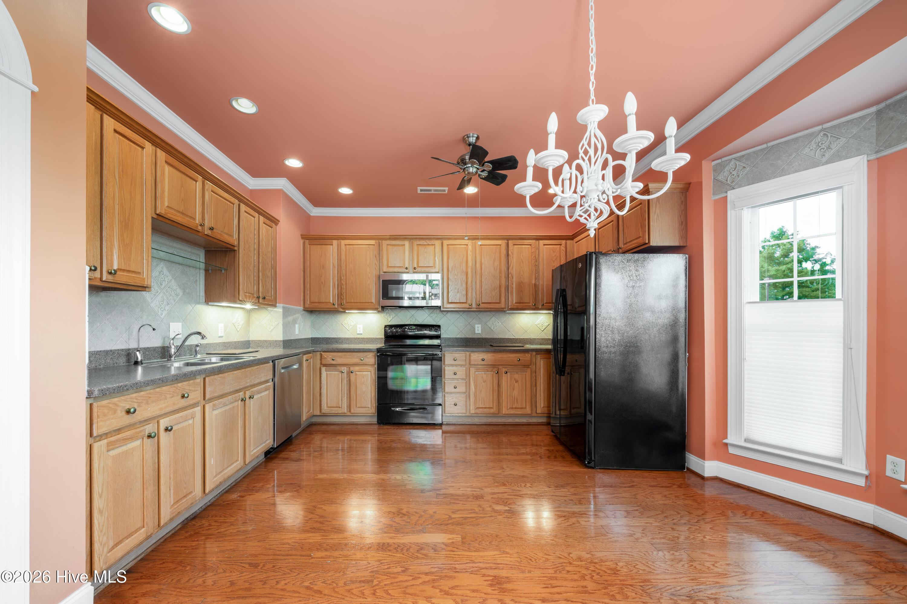 202 Longmeadow Drive Property Photo 7